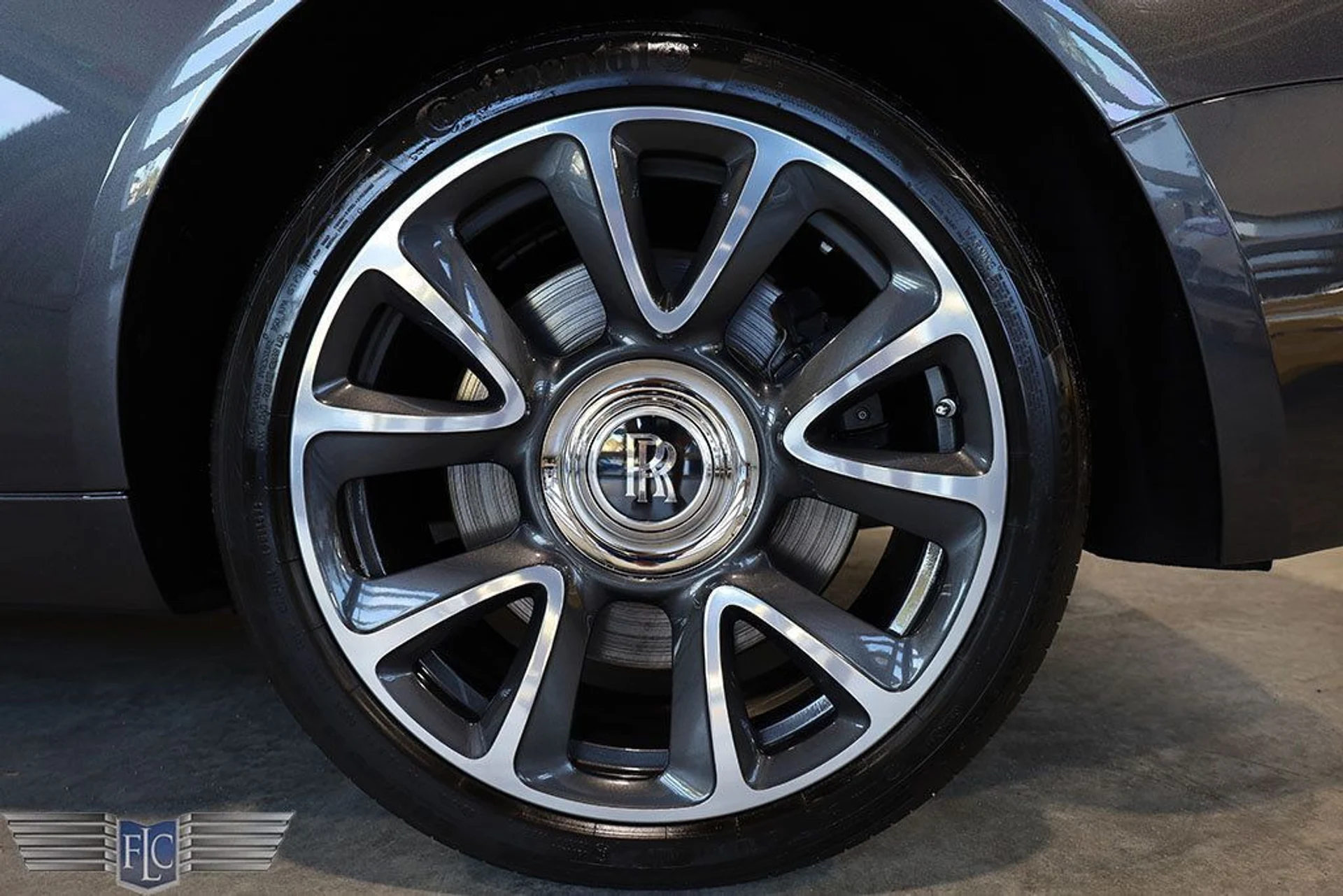 mph037_1395374429_used_2019_rolls_royce_wraith_coupe_9689_22263215_38_1024_457cfe3311