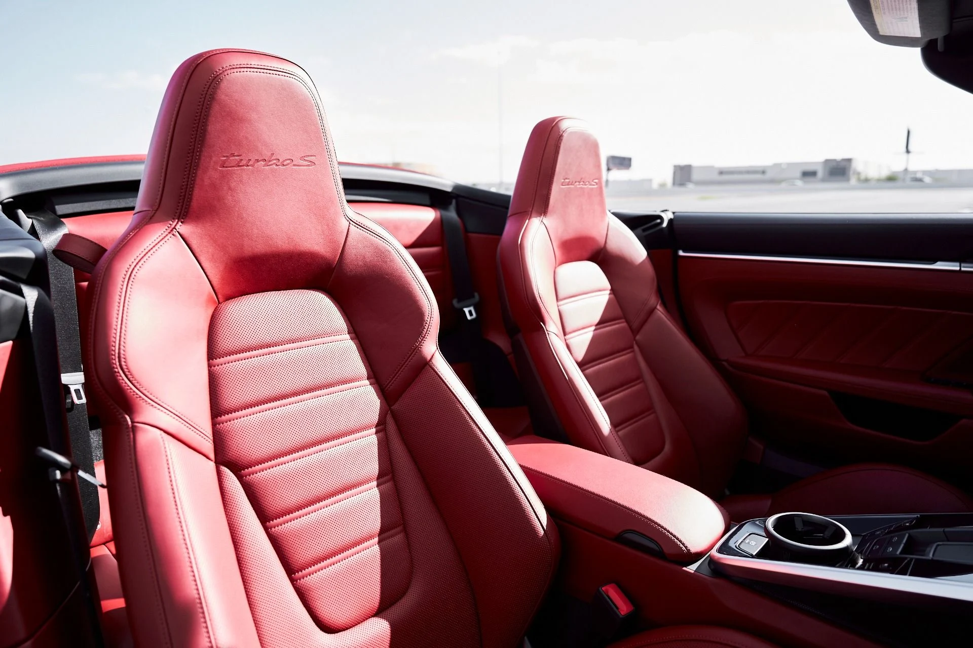 mph037_139854254_Used_2021_Porsche_911_Turbo_S_1767839091_f427ddefd2