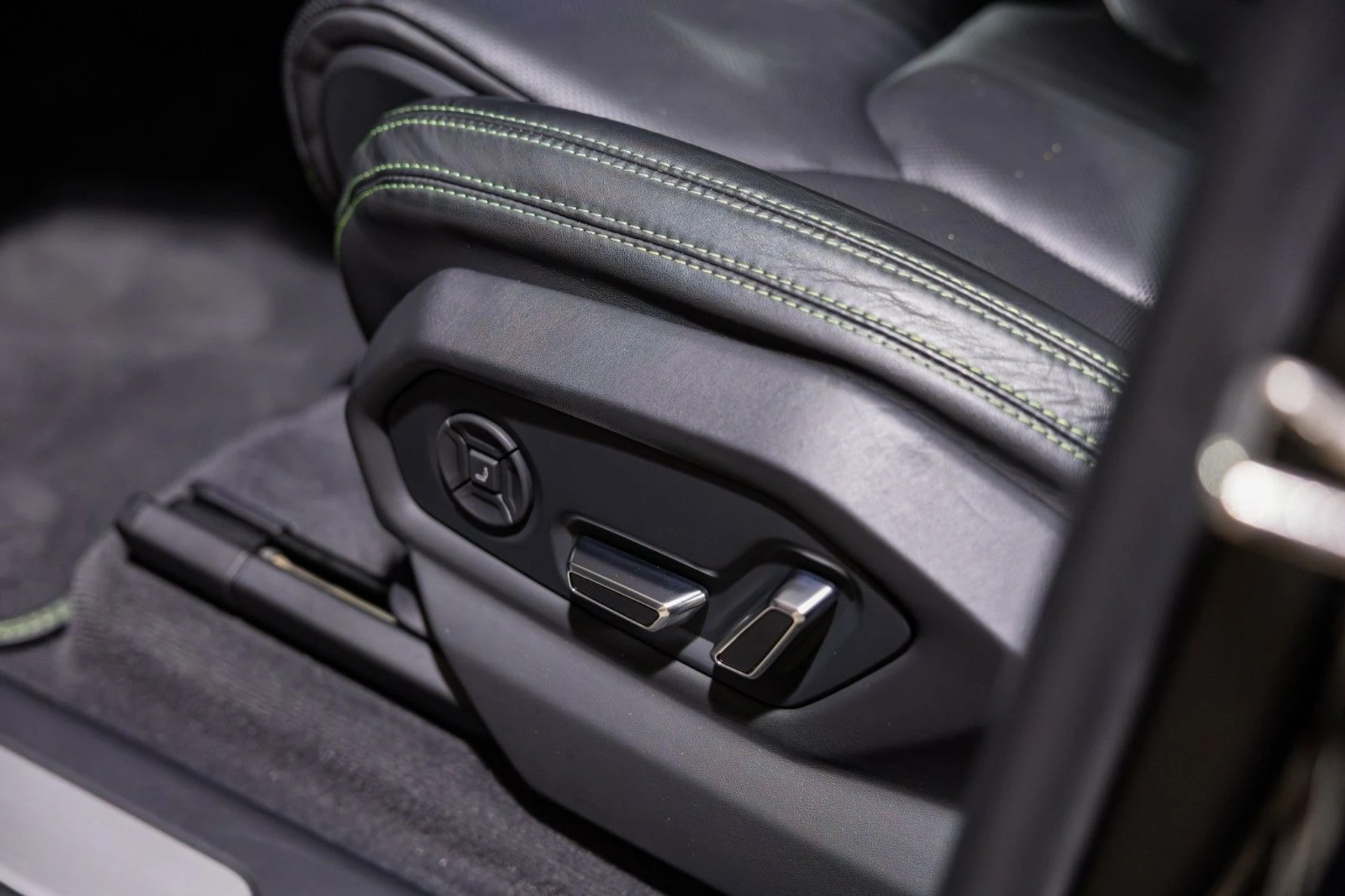 mph037_1406027676_9_Q_6237f41a1f