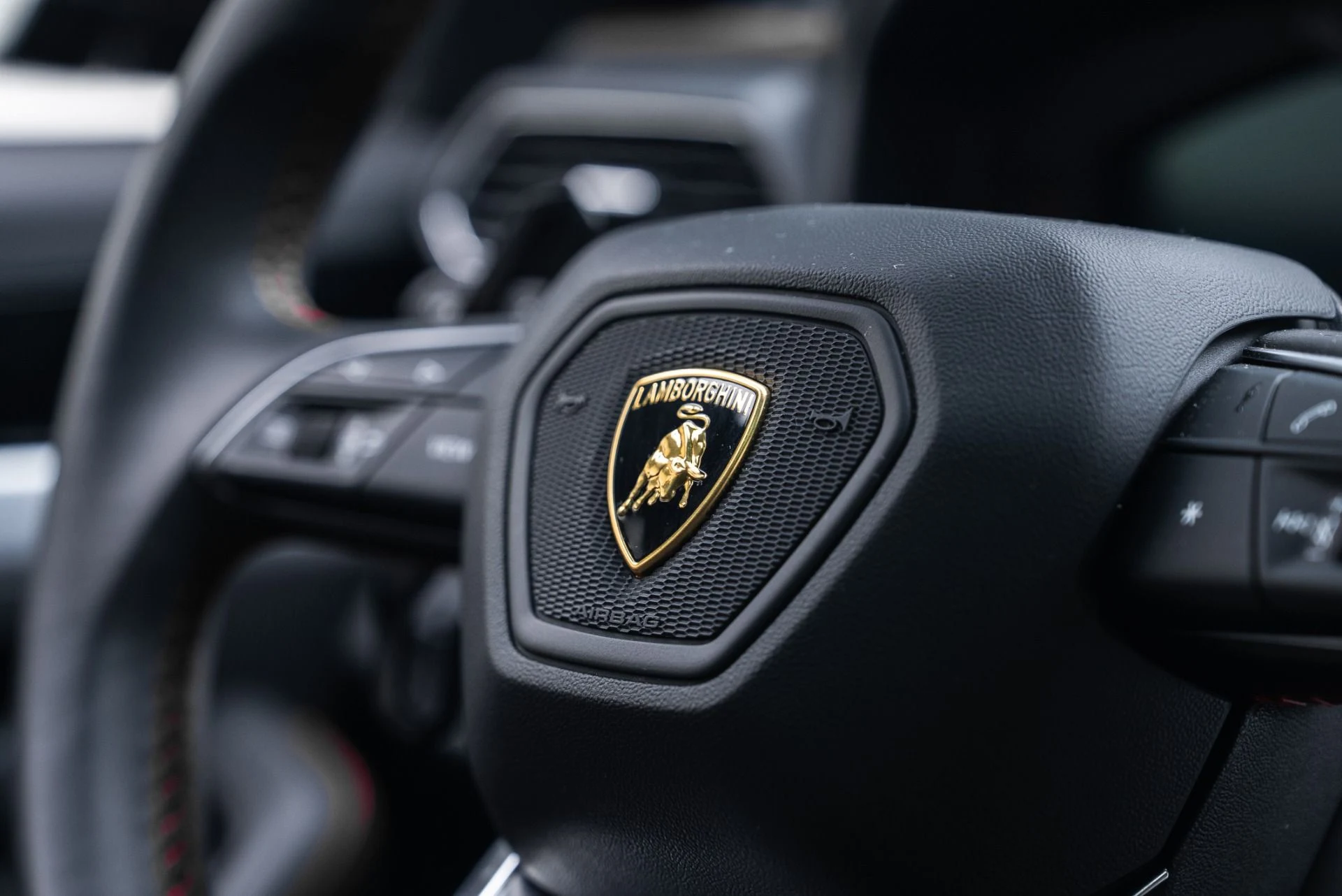 mph037_1421191362_Used_2021_Lamborghini_Urus_1764807756_13a19f065f