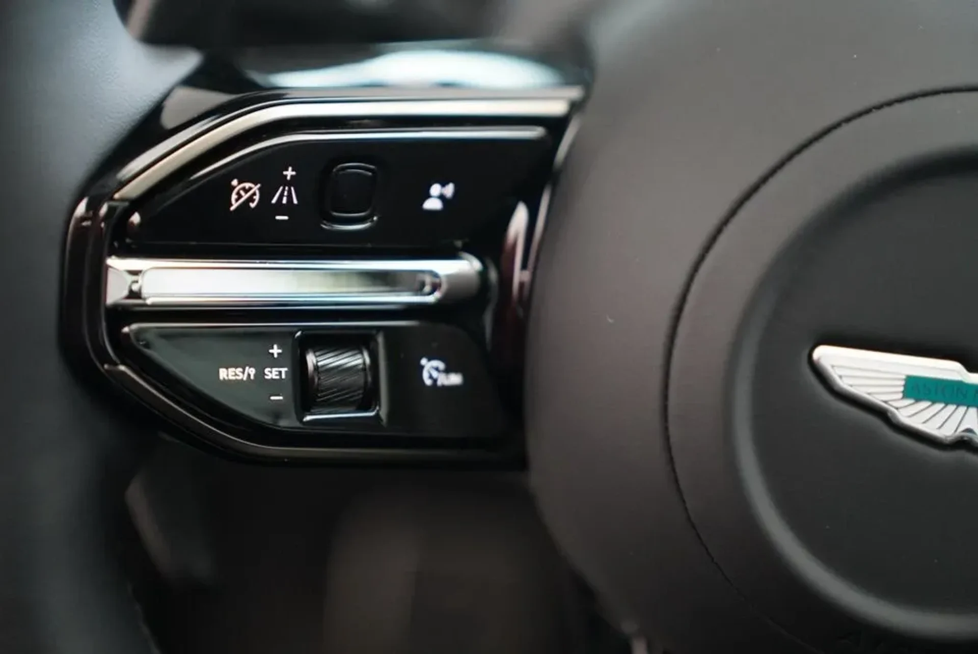 mph037_142799750_cyrfgx0t9b0zzmtyw0cnzxezvm4w_f5a4f5dd6e