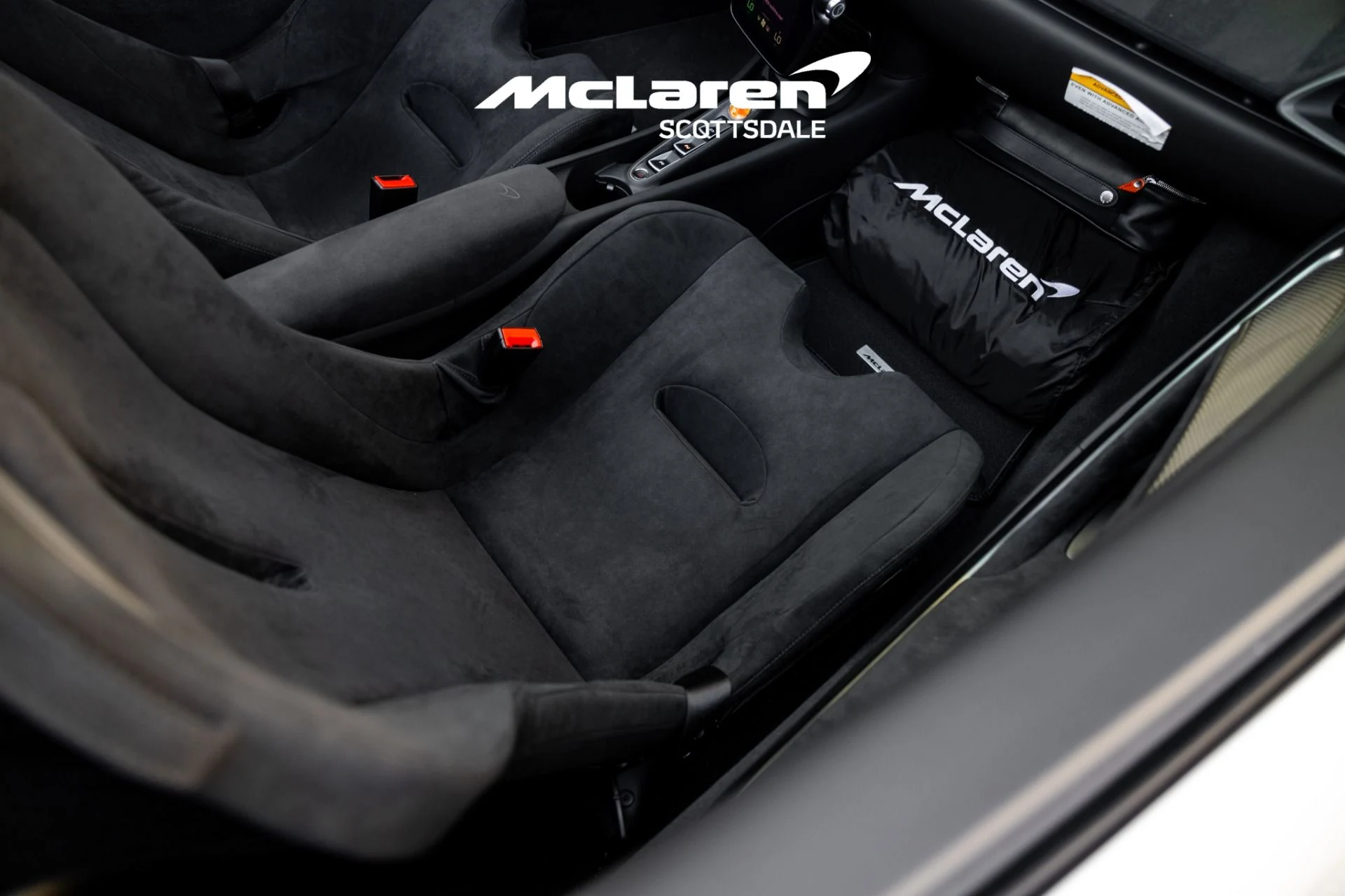 mph037_144106929_Used_2025_MCLAREN_ARTURA_1728156448_a4d554a5d8