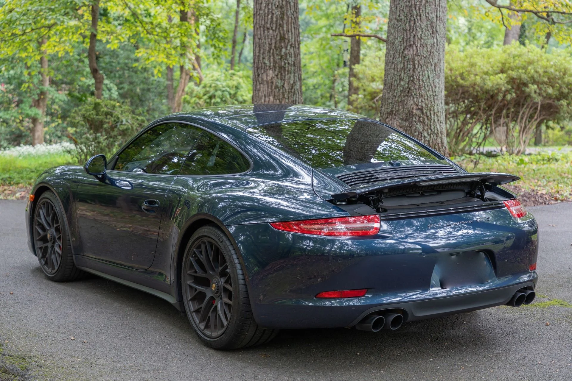 mph037_1450581003_Used_2016_Porsche_911_Carrera_GTS_1788907284_faea882f13