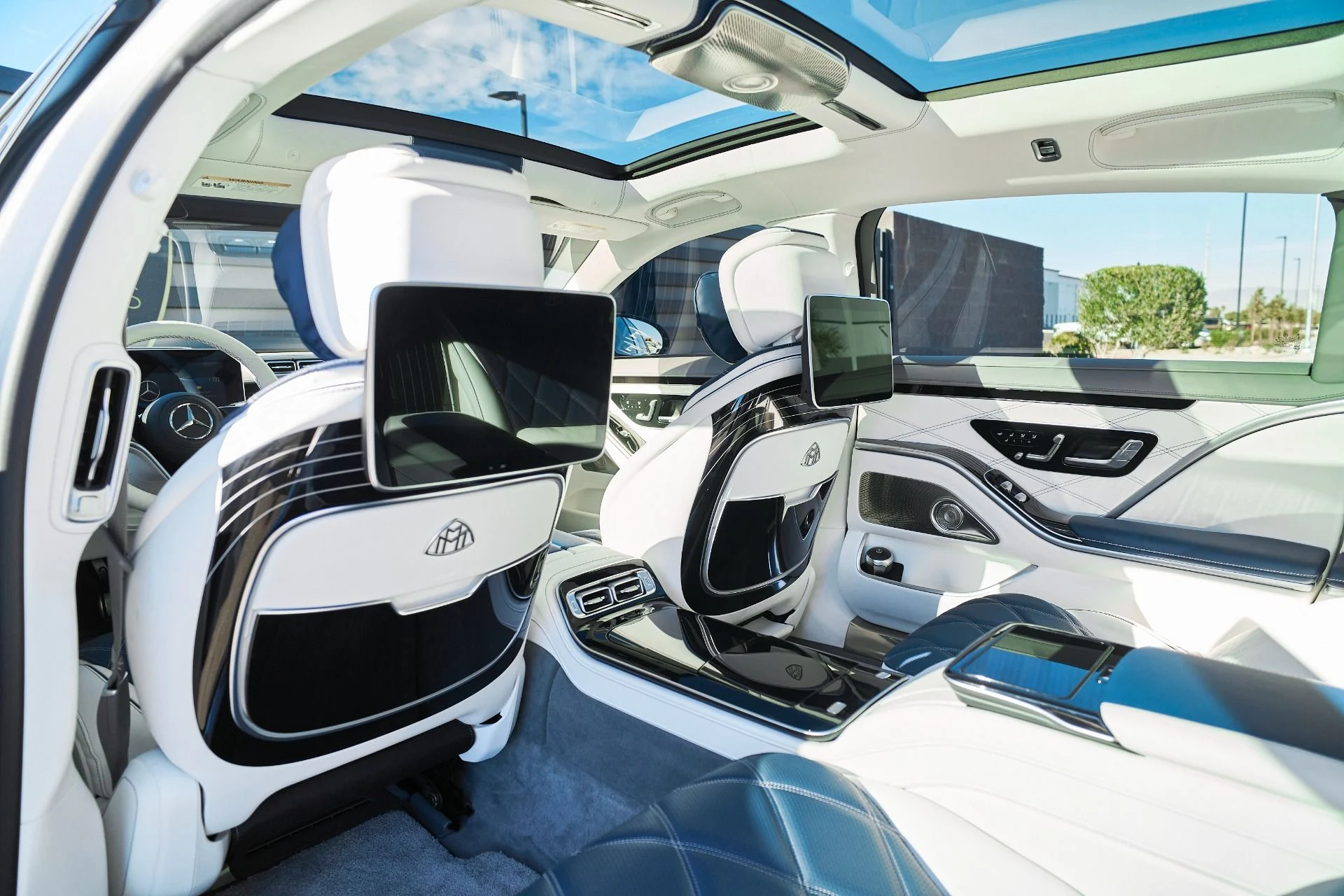 mph037_1452404291_Used_2024_Mercedes_Benz_S_Class_Maybach_S_680_1765936807_e368ec84cc