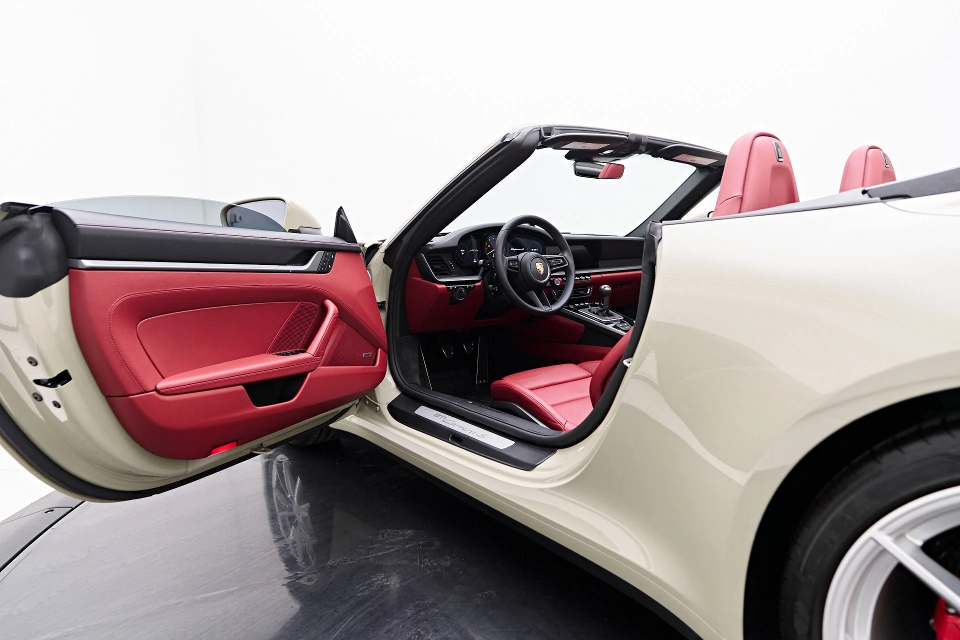 mph037_1489955765_Used_2022_Porsche_911_Carrera_S_1759192891_a240f8f266