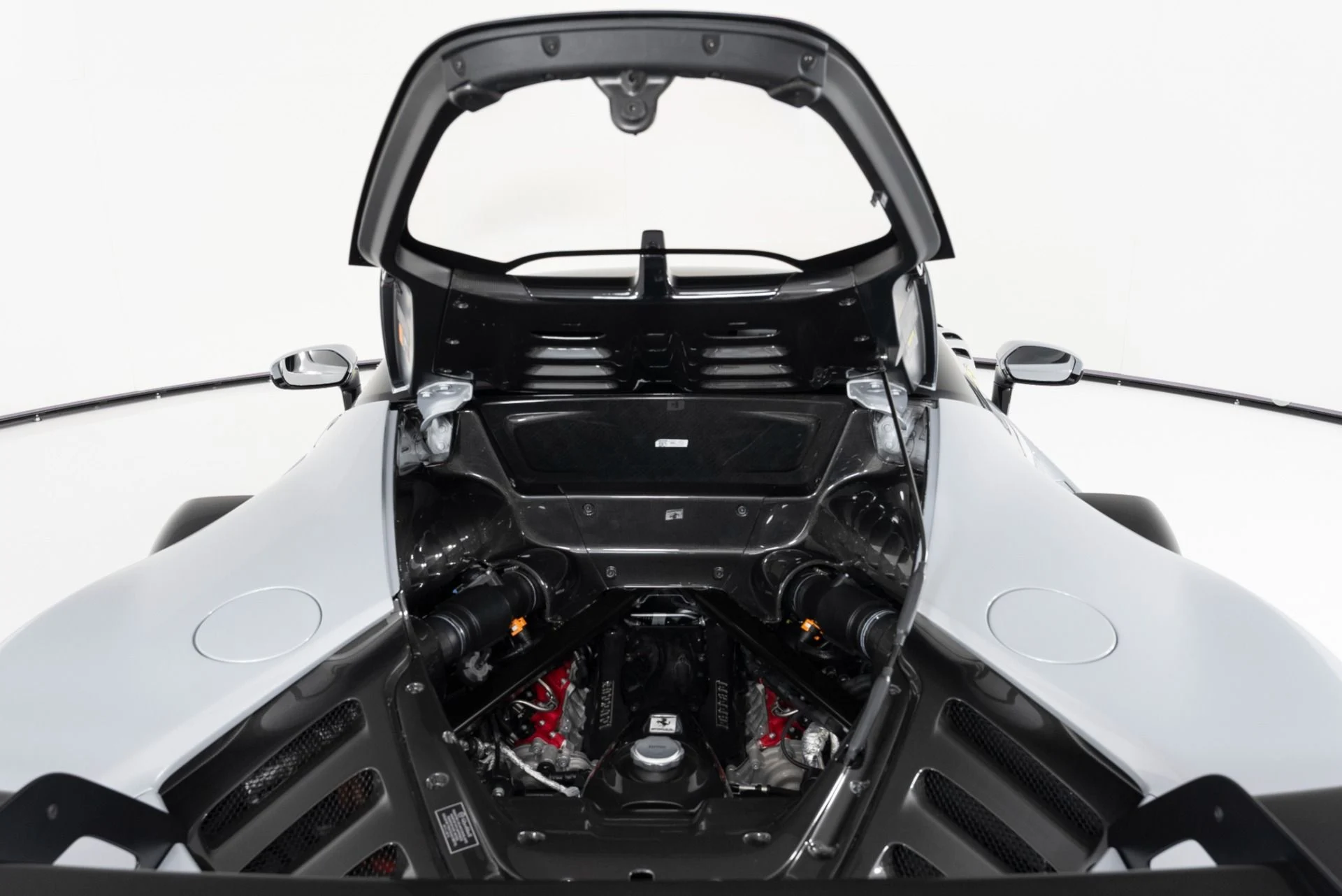 mph037_1491300915_Used_2024_Ferrari_SF_90_XX_1757543698_c9b52f7ba9