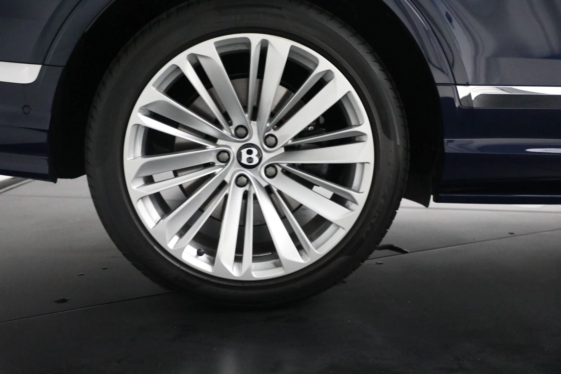 mph037_1494660113_Used_2023_Bentley_Bentayga_Speed_721a2c74f3