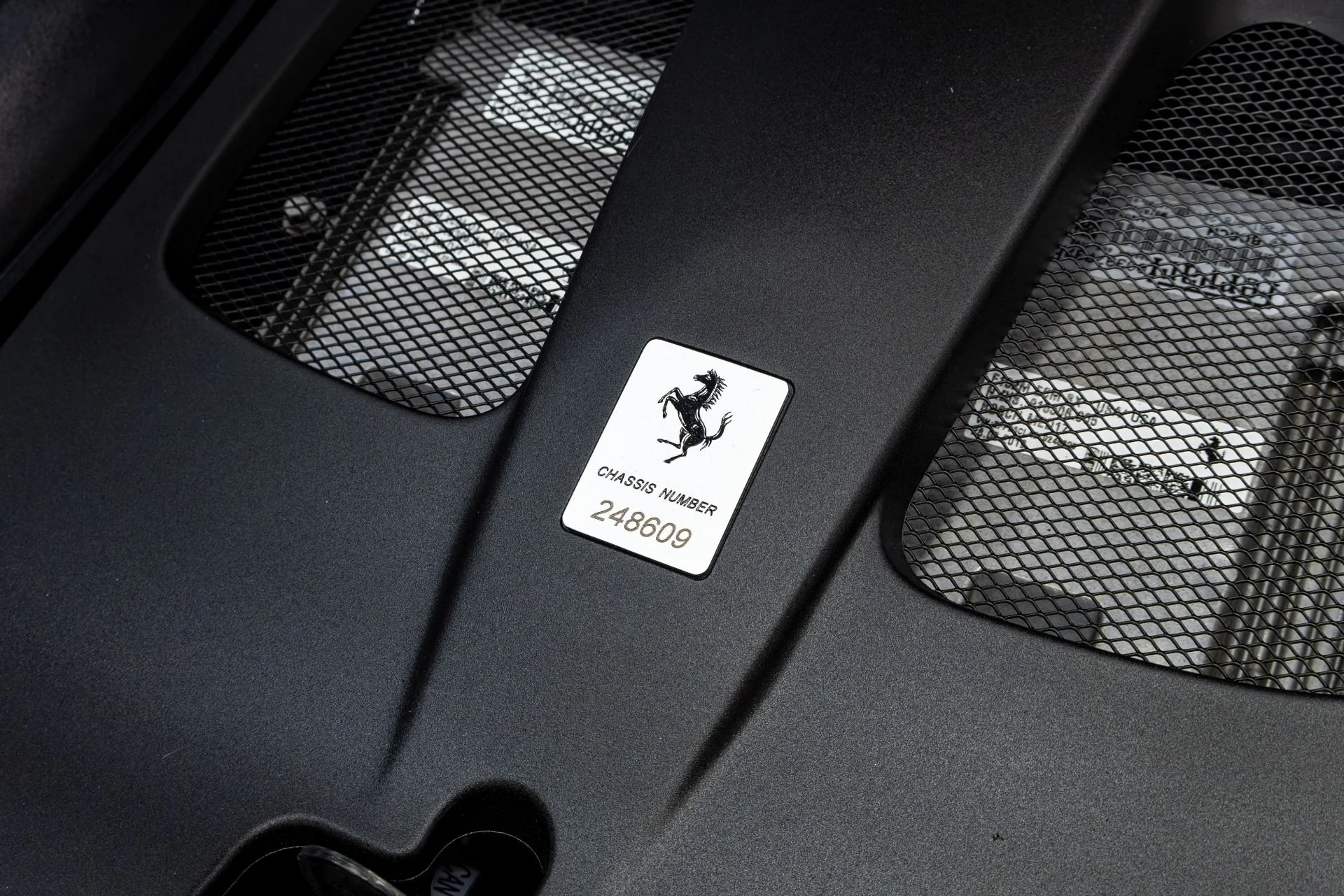 mph037_1497069058_Used_2020_Ferrari_812_Superfast_1777416323_e544a7f26d