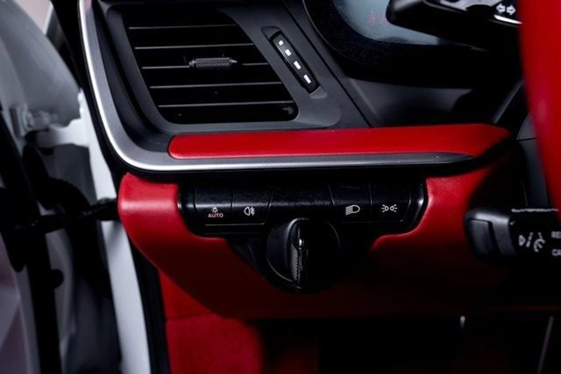 mph037_1512054255_649d36bc9f37933cbc2598444063f128x_54c53617e7