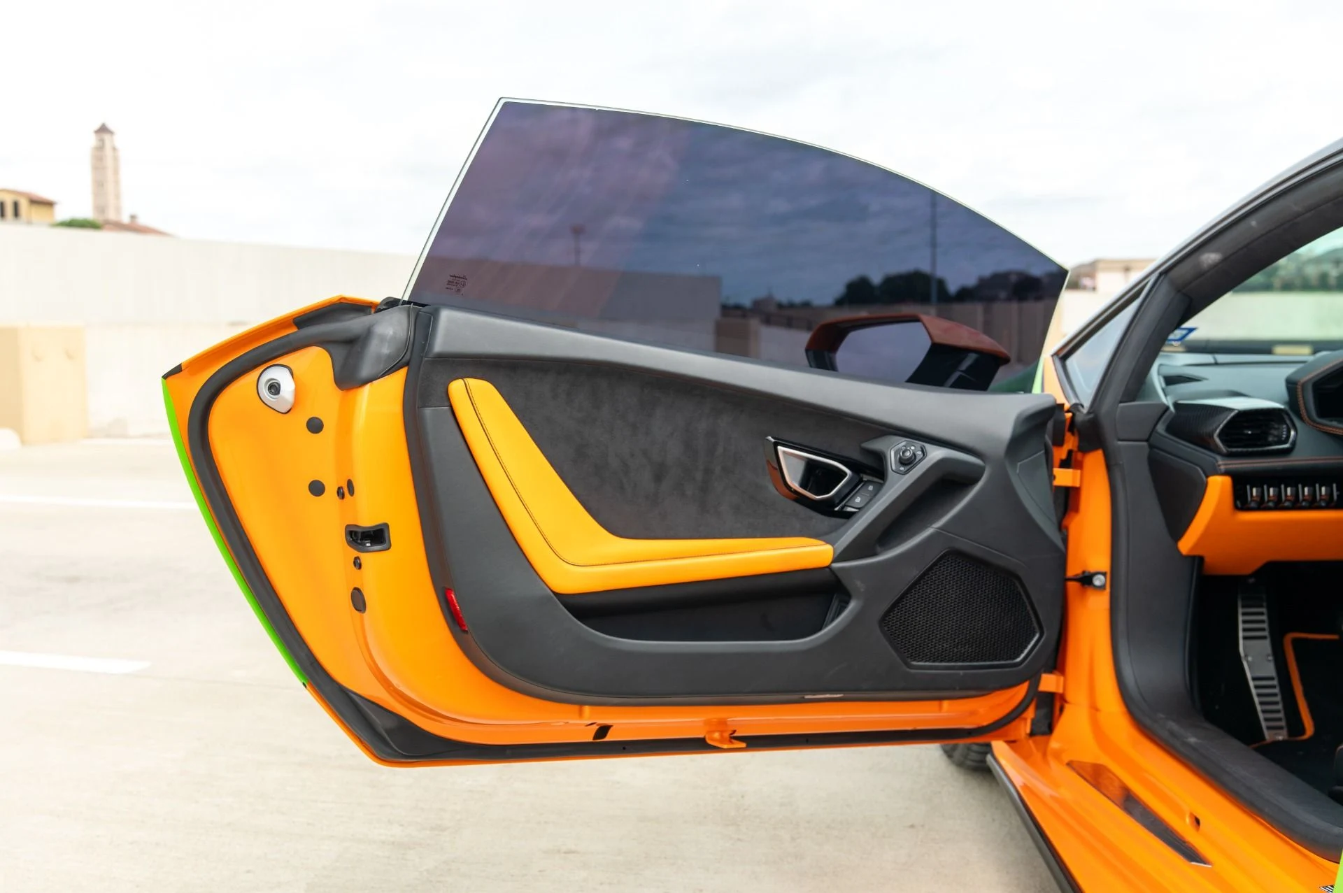 mph037_1517426506_Used_2021_Lamborghini_Huracan_EVO_1753824342_8c876f6941