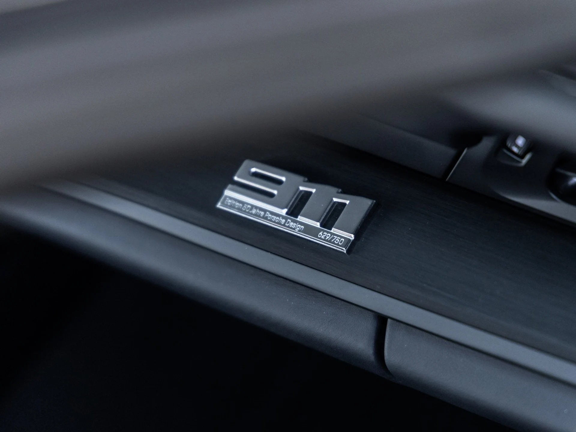 mph037_1528042353_38_7204332760