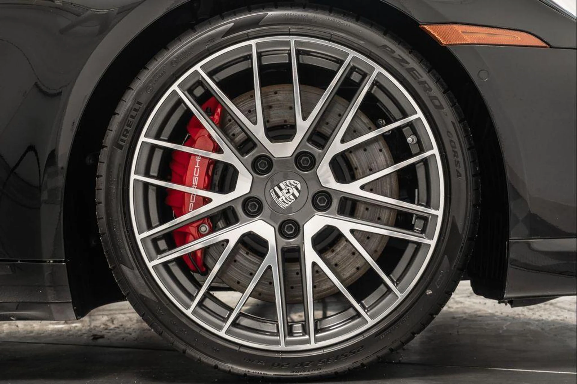 mph037_1529474550_q4b_L9_Sy_Xf92_C_Gl_H5vd_O_Xj34_FI_fac29135cc