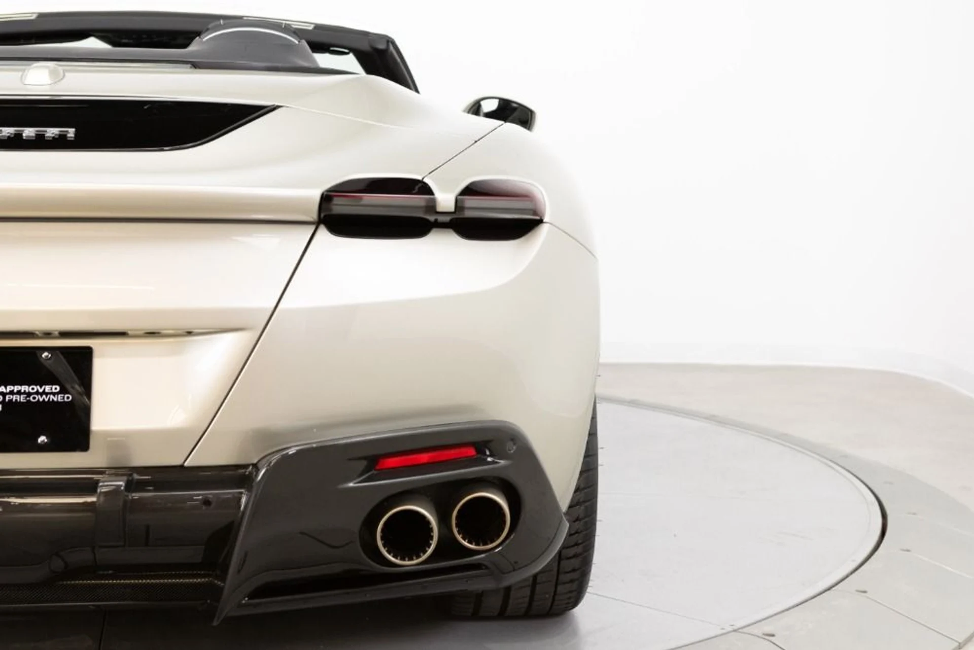 mph037_1530630414_Used_2024_Ferrari_Roma_Spider_62379badc4