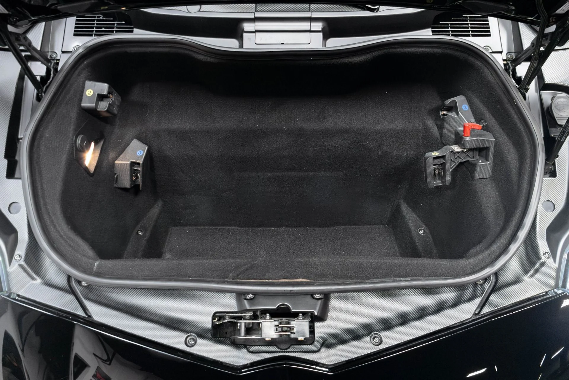 mph037_1558376215_Used_2015_Lamborghini_Aventador_LP_700_4_1780593182_7b40ccfa05