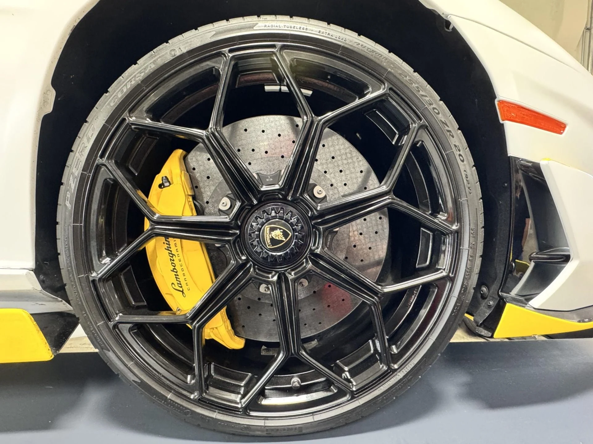 mph037_156364703_Used_2021_Lamborghini_Aventador_SVJ_LP_770_4_SVJ_1780076945_4a1c6b5645