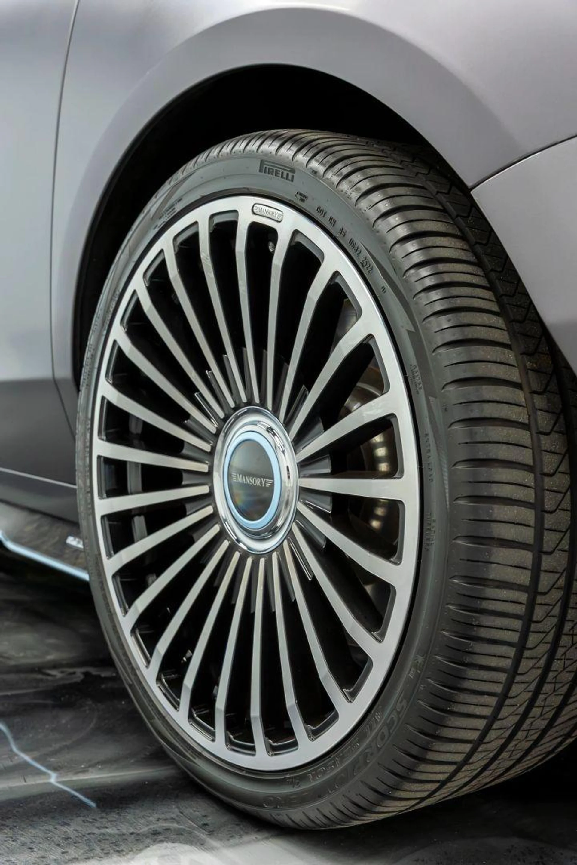 mph037_1565976237_Used_2022_Rolls_Royce_Ghost_Sedan_4_D_1783500953_664b142e9e