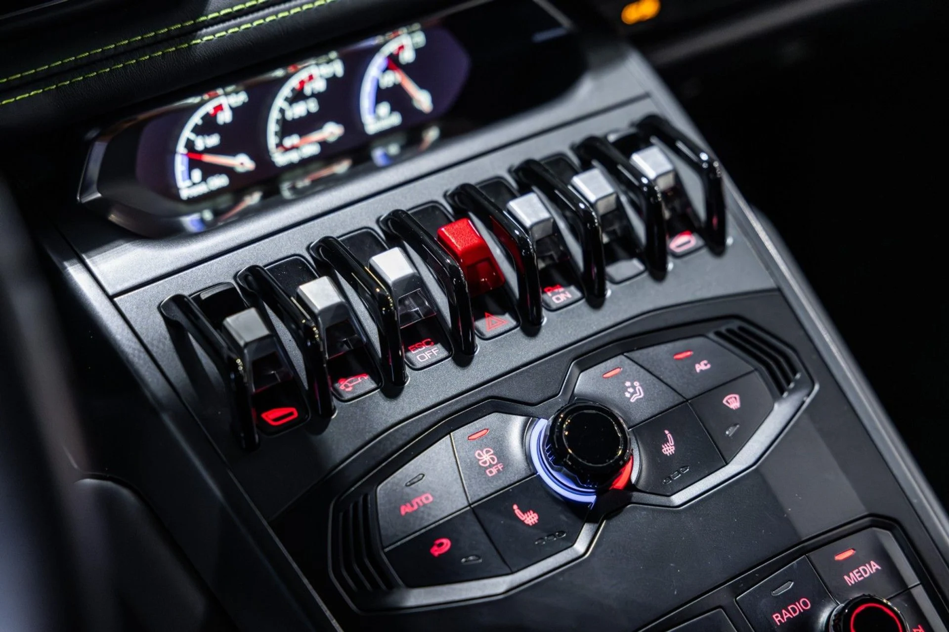 mph037_1573213652_9_A_f5e730f39d