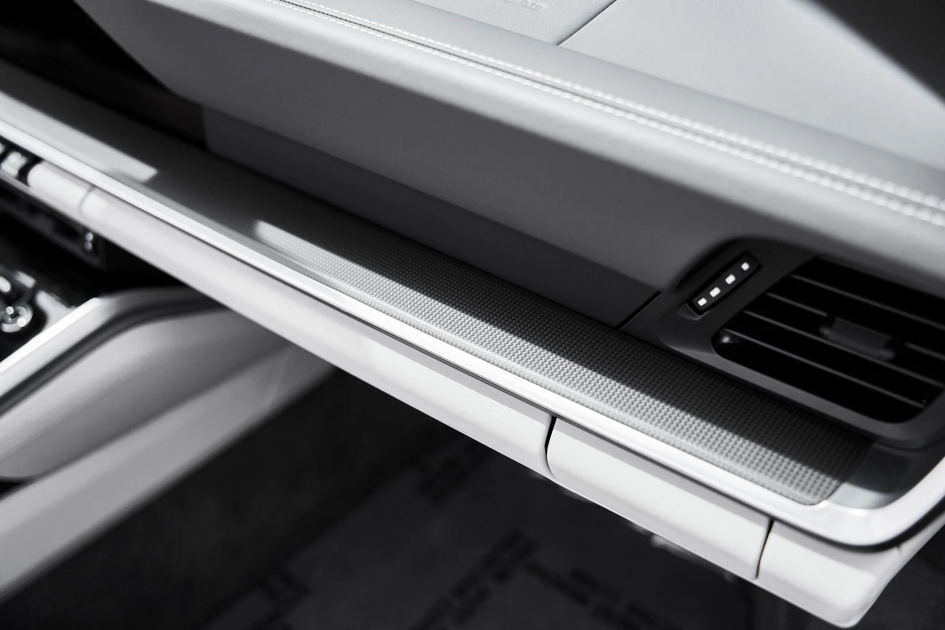 mph037_1583062723_Used_2024_Porsche_911_Turbo_S_1774923315_745b7b5944