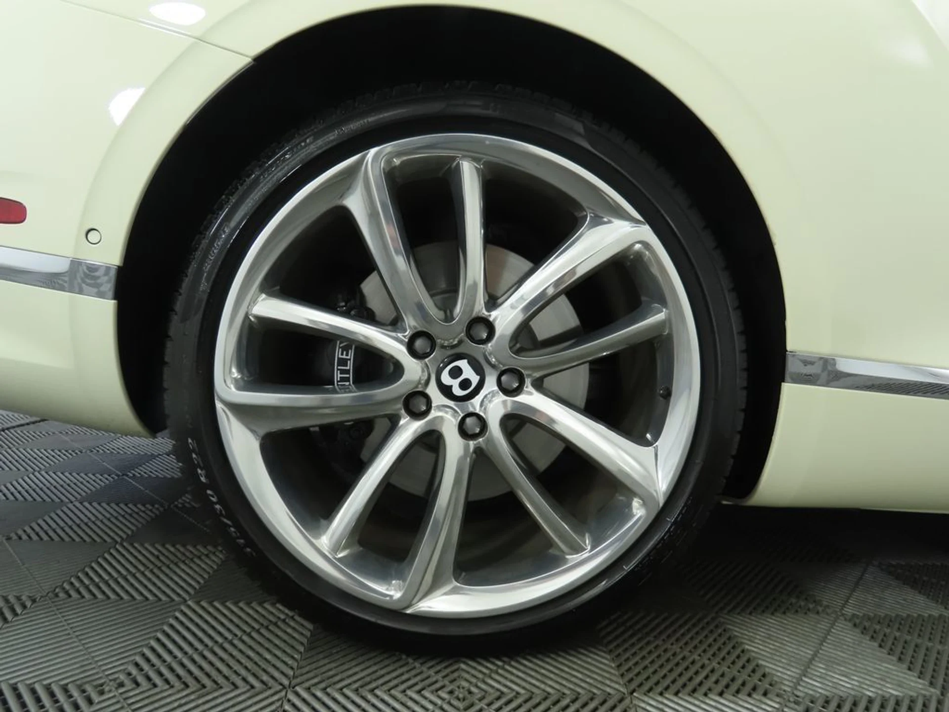 mph037_1594216202_used_2022_bentley_continental_gtmullinerconvertible_8119_22887196_38_1024_42a653e434