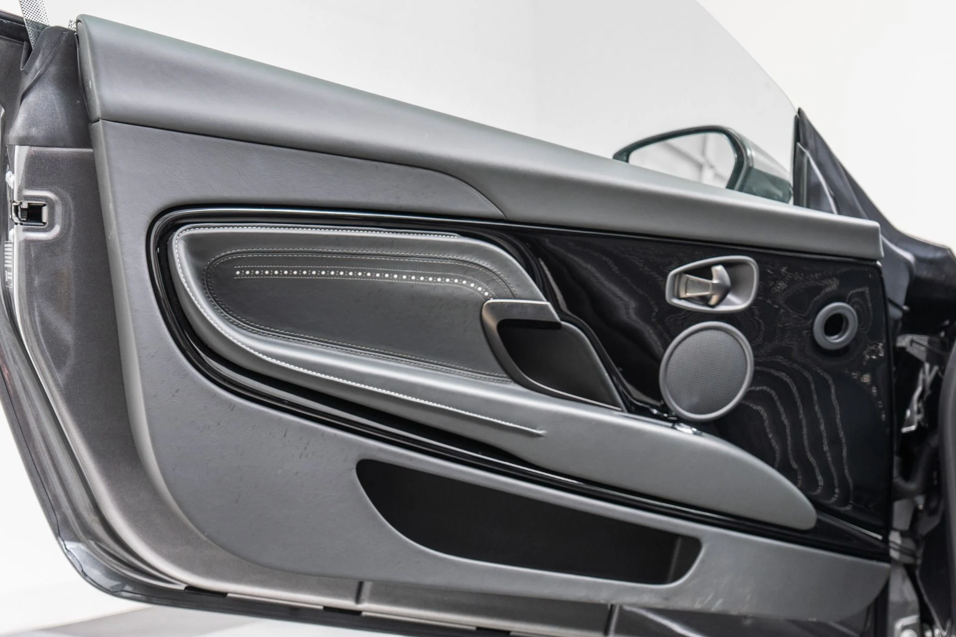 mph037_1606102049_Used_2020_Aston_Martin_DB_11_AMR_V12_Power_Low_Miles_1788196643_594a7acd70