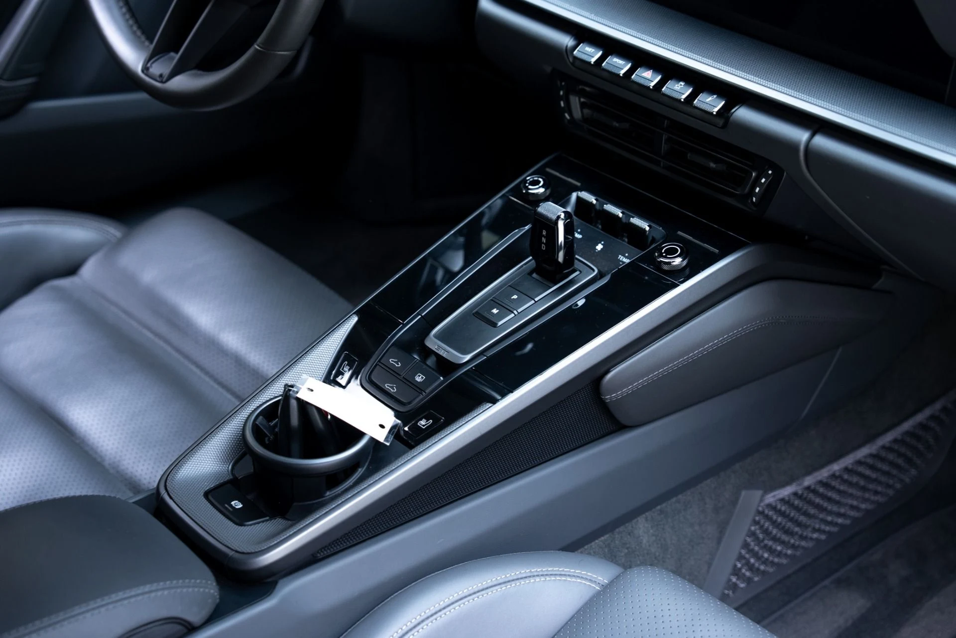 mph037_1607082067_Used_2020_Porsche_911_Carrera_1769107175_a7ba58d15f