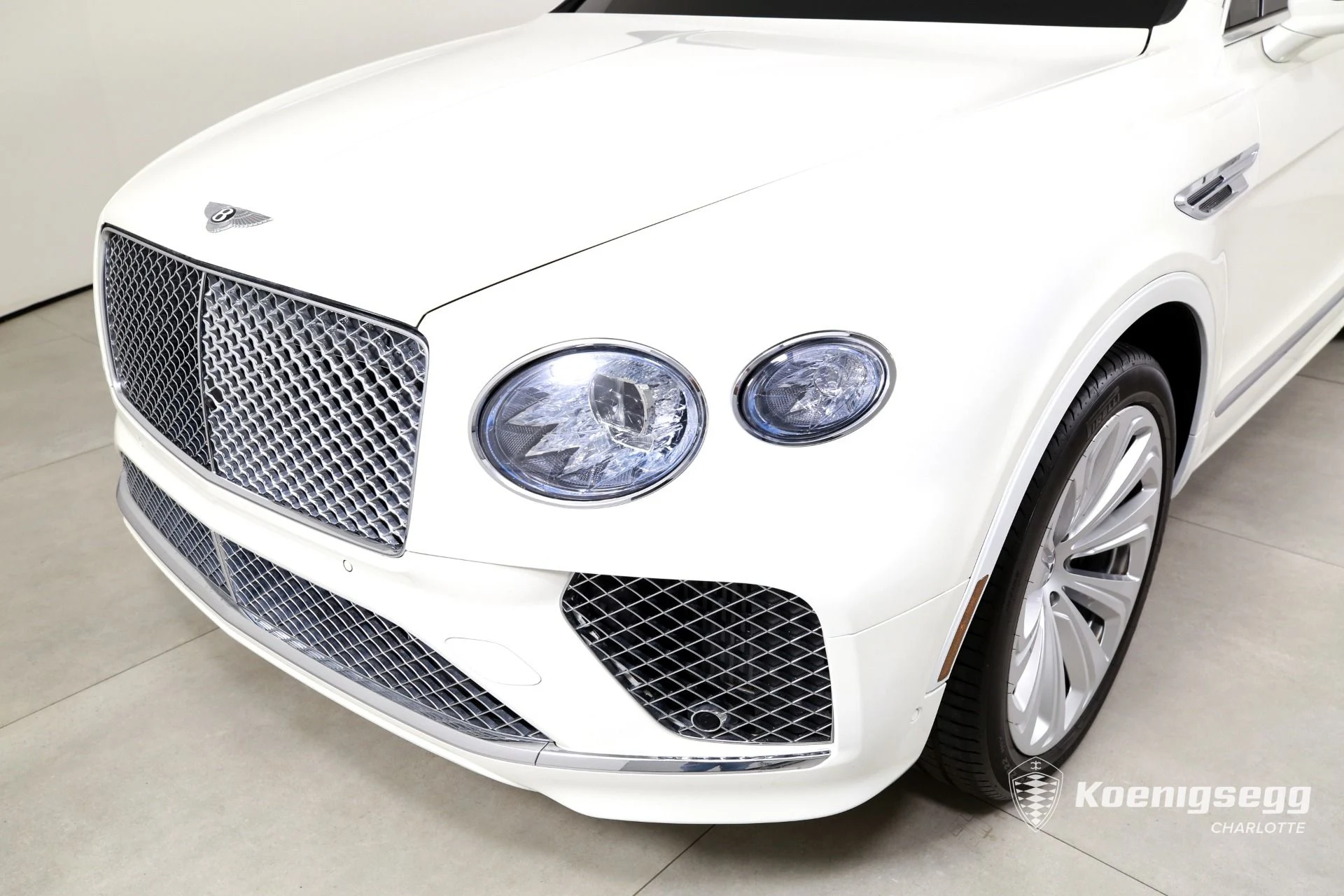 mph037_1626524875_Used_2021_Bentley_Bentayga_Hybrid_1782838696_e337f40e77
