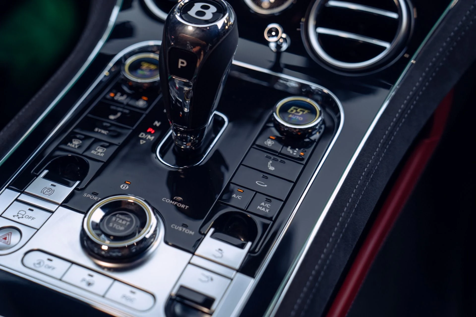 mph037_1626950600_Used_2022_Bentley_Continental_GT_Speed_in_Camrian_Grey_w_Factory_Carbon_Kit_Rotating_Display_1790791293_8048e560db