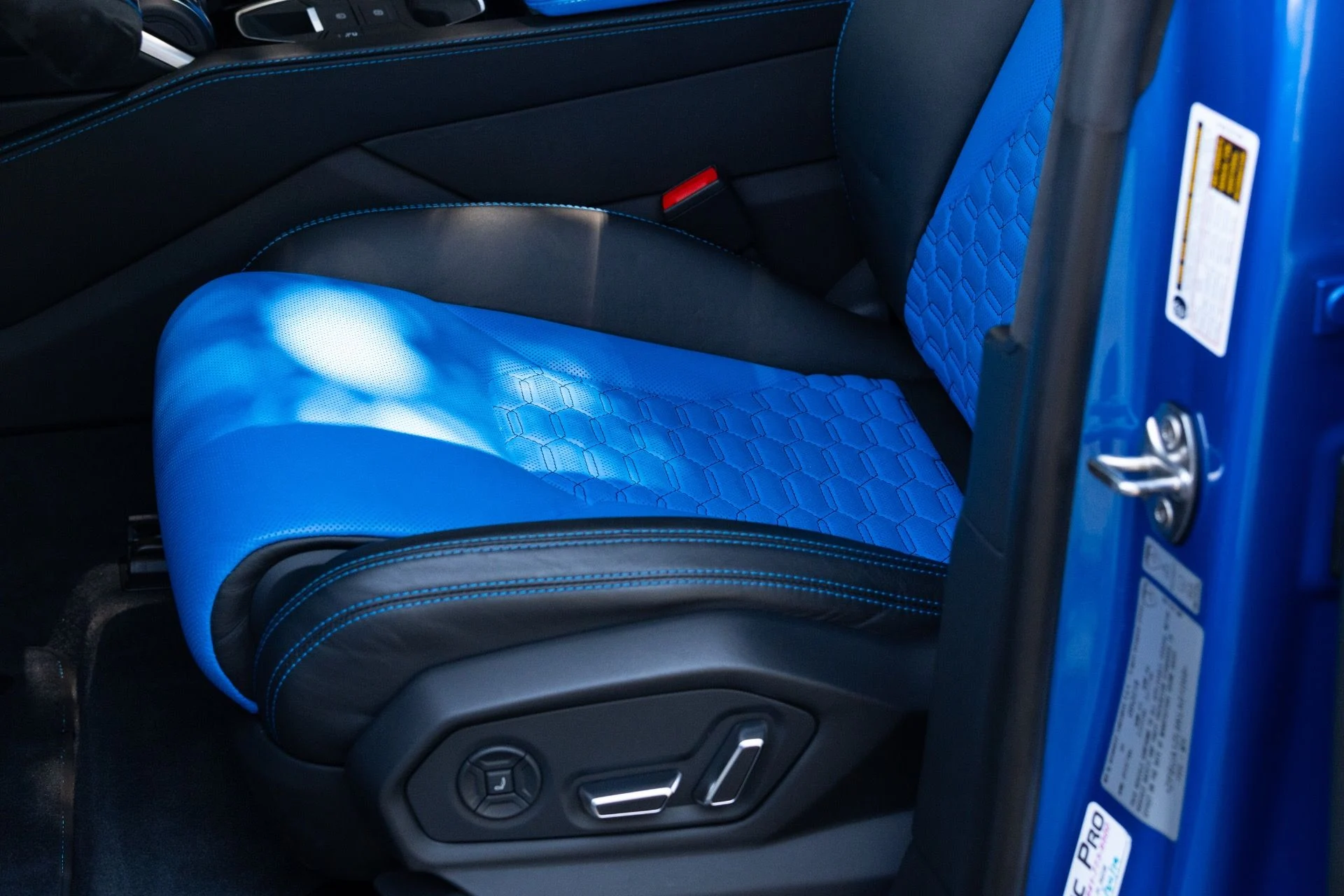 mph037_1641586333_Used_2019_Lamborghini_Urus_1781242098_c3d4568480