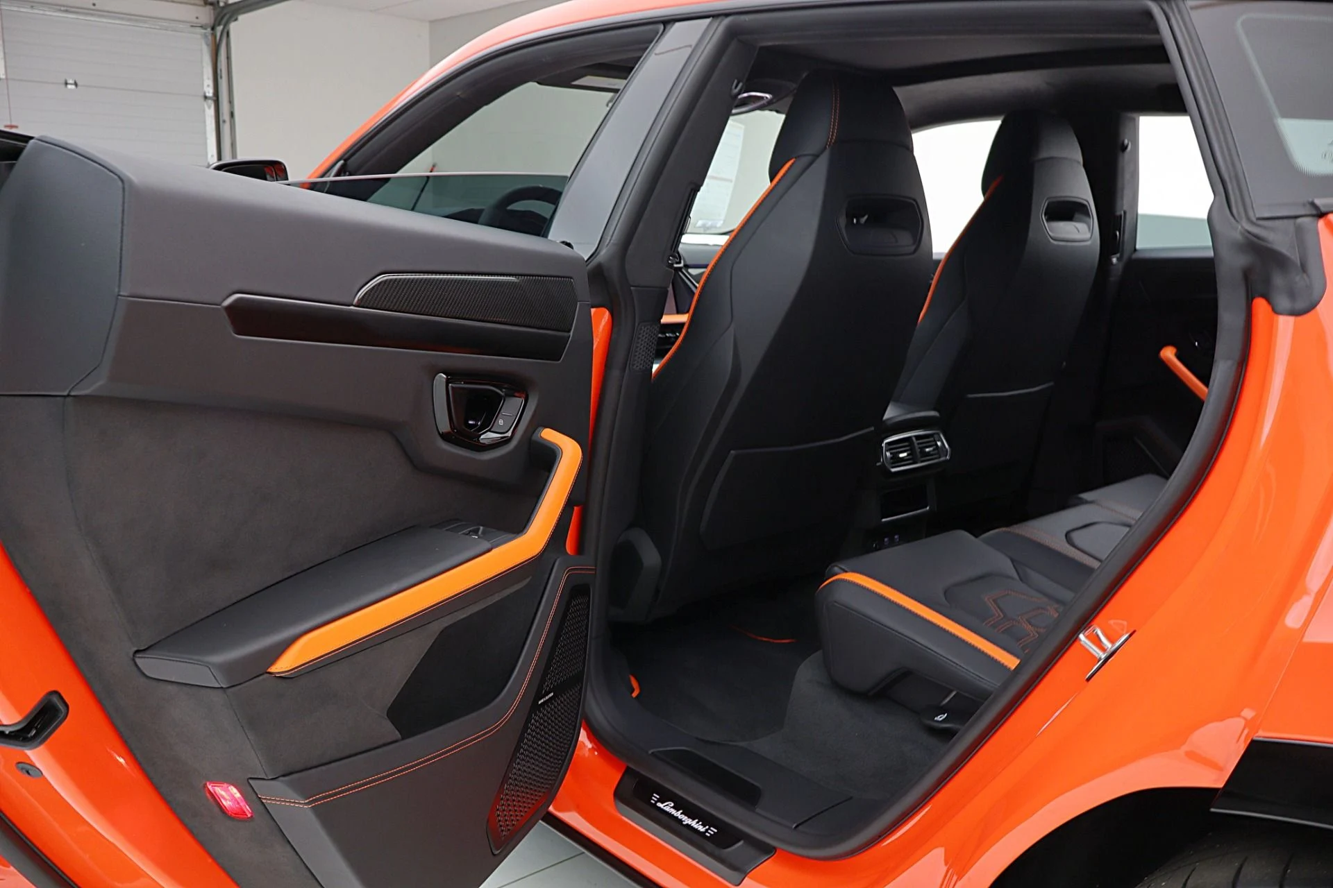 mph037_1658066298_Used_2025_Lamborghini_Urus_SELEASE_OPTIONS_AVAILABLE_288d74ebd3