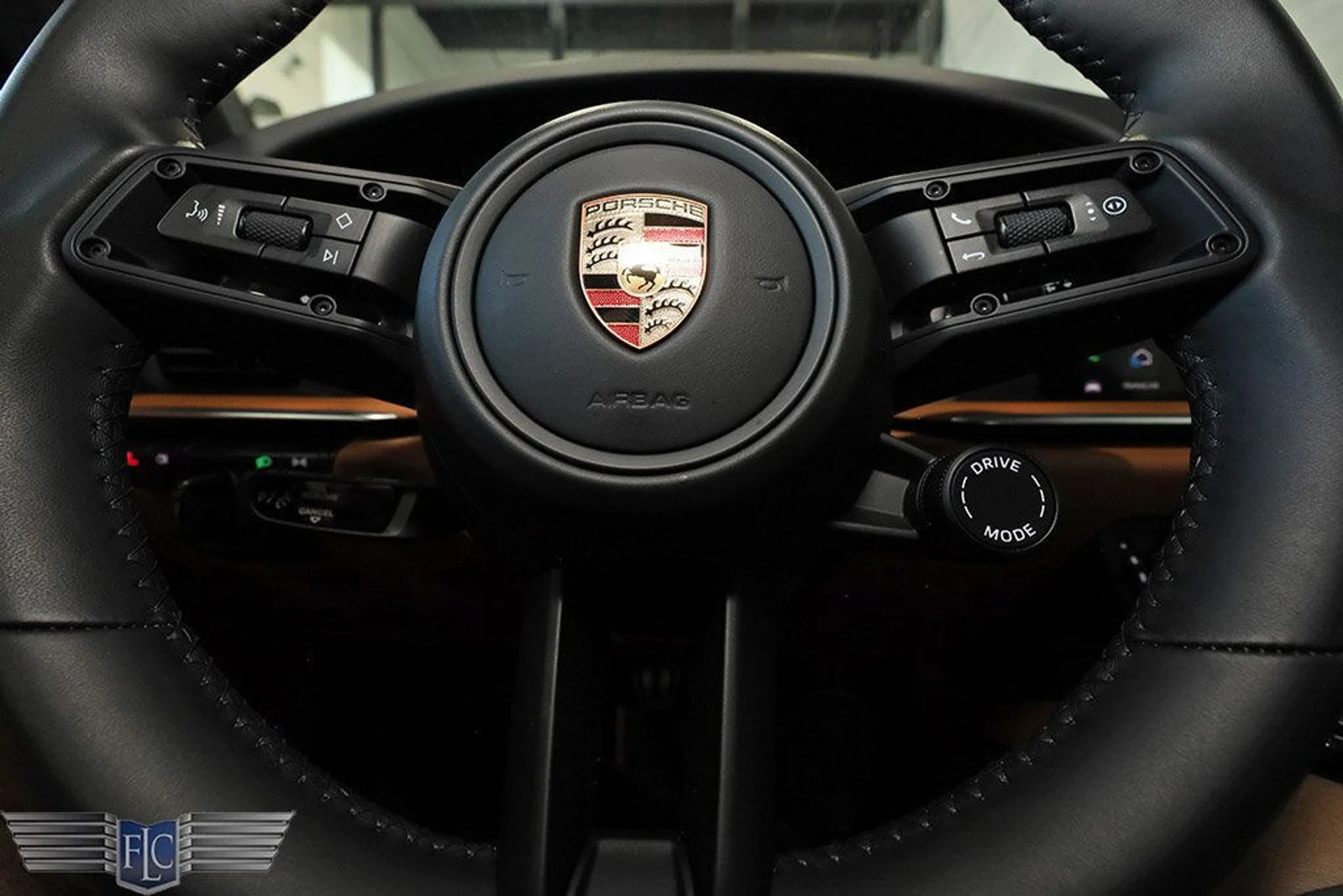 mph037_1668775196_used_2023_porsche_911_carrera4smanualcoupe_9689_22556560_38_1024_68586471d2