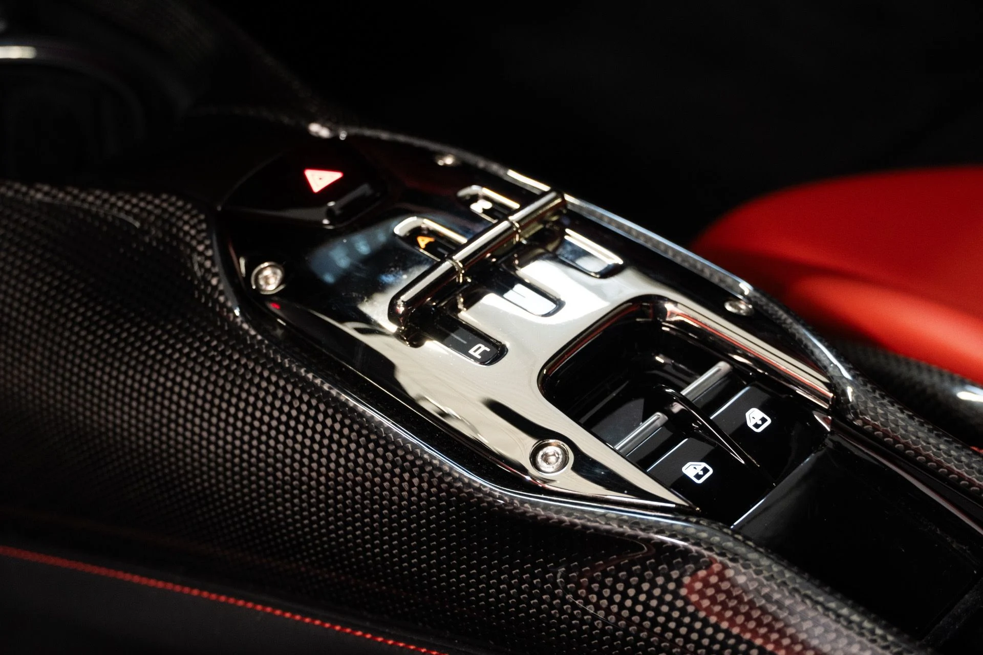 mph037_1692834554_Used_2022_Ferrari_SF_90_Stradale_1736189178_de2fbe8f51