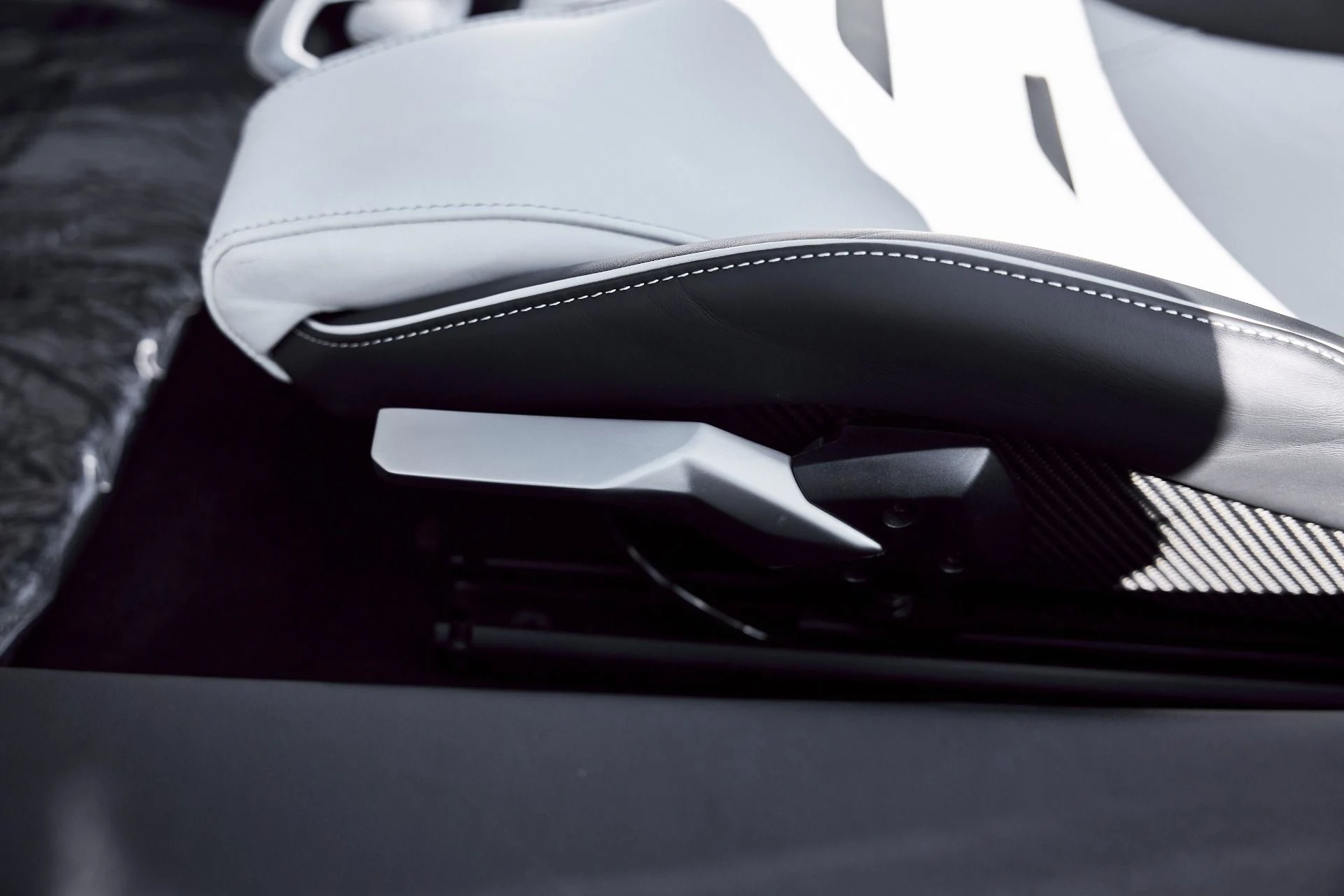 mph037_1707144651_Used_2024_Lamborghini_Huracan_EVO_Base_1771466897_3e3d33b4d4