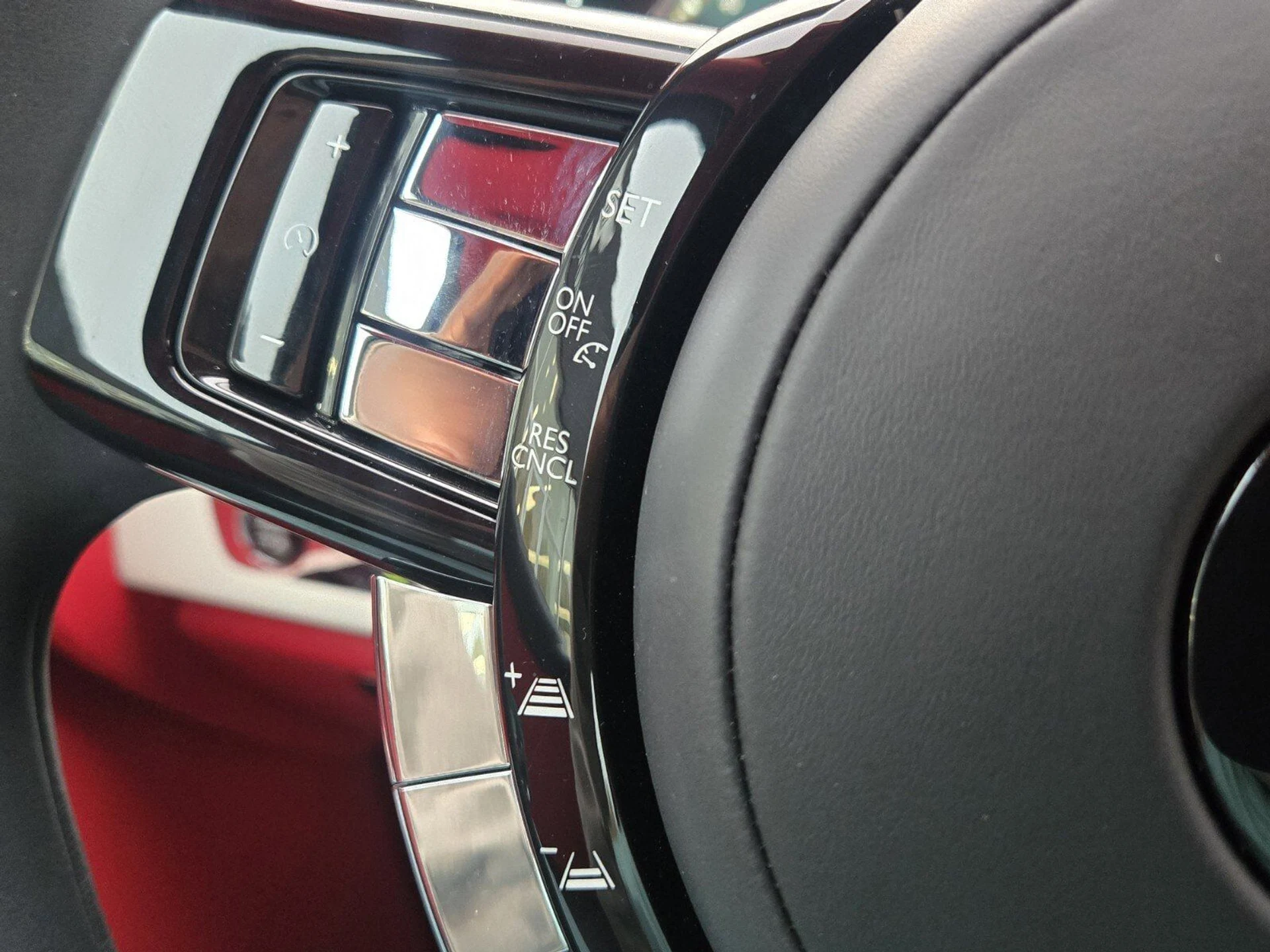 mph037_1707736695_ffa681b4f921a7e2705944c380b84a53x_daf55b2421