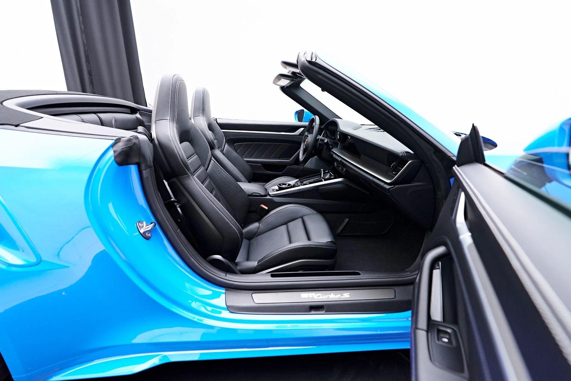 mph037_1717729783_Used_2023_Porsche_911_Turbo_S_1755219386_634b86705c