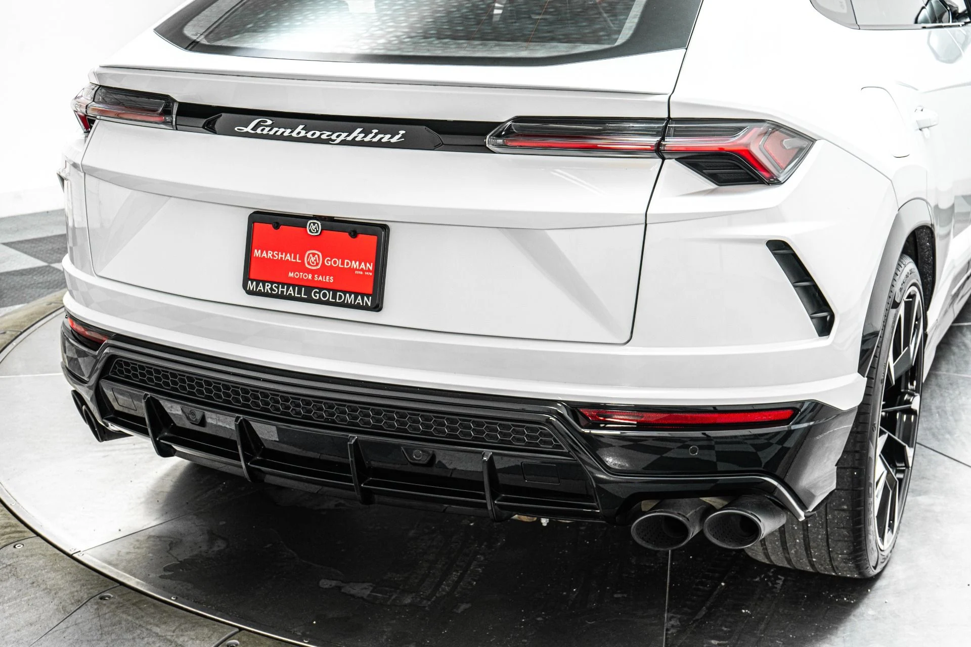 mph037_172550224_Used_2022_Lamborghini_Urus_1792605260_7512ef289a