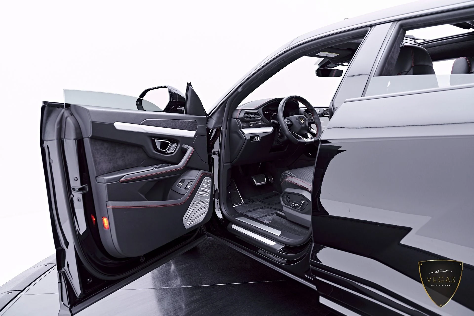 mph037_1766549783_Used_2022_Lamborghini_Urus_1782338950_fb4dc82755