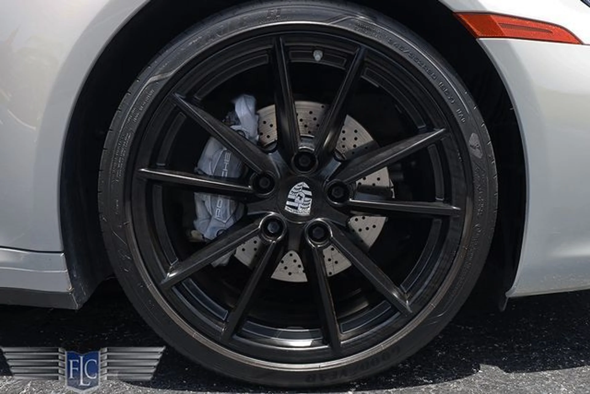 mph037_1784026406_used_2021_porsche_911_carreracabriolet_6305_23052767_42_640_8b71f94d3a