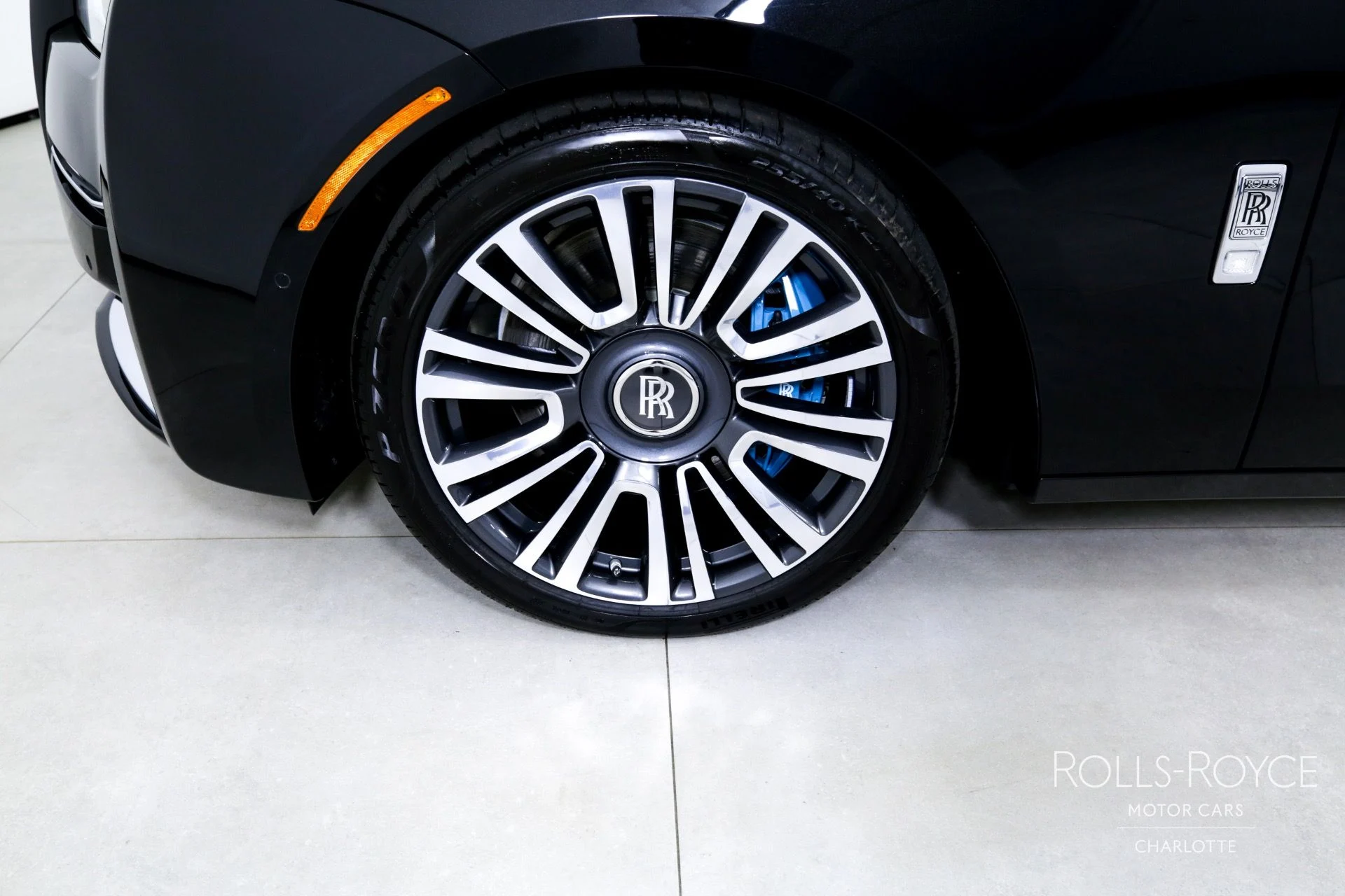 mph037_1790696513_Used_2024_Rolls_Royce_Ghost_1747773280_e289026b1b