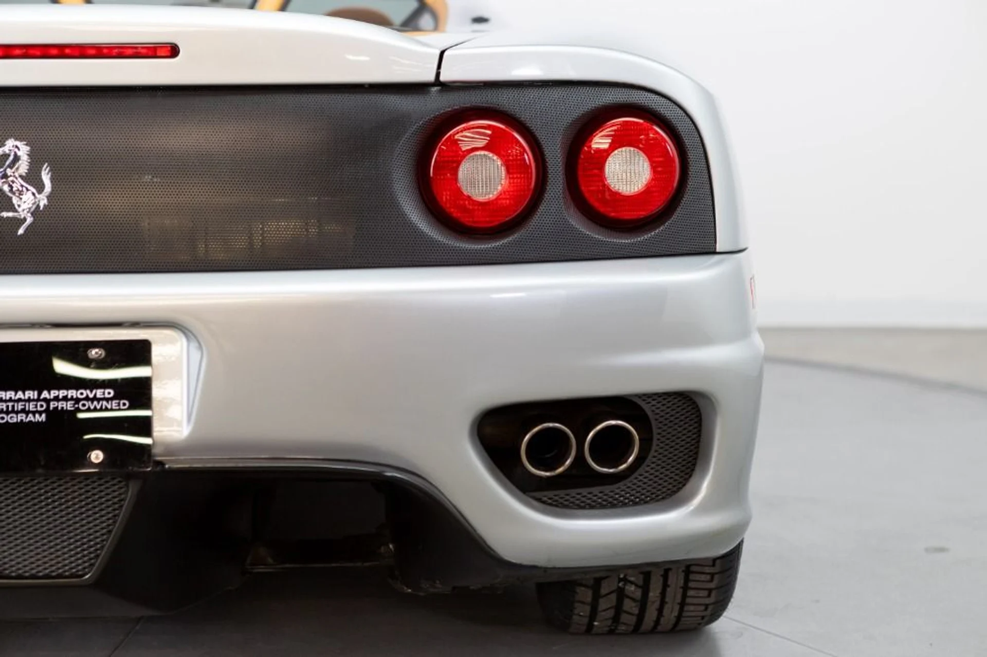 mph037_1814780117_Used_2003_Ferrari_360_Spider_e520bc5787