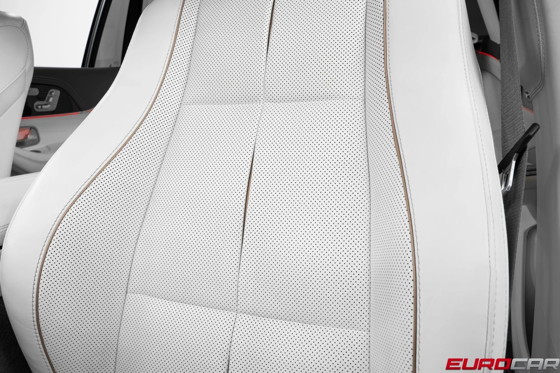 mph037_1835656389_image_38_ac1245fad9