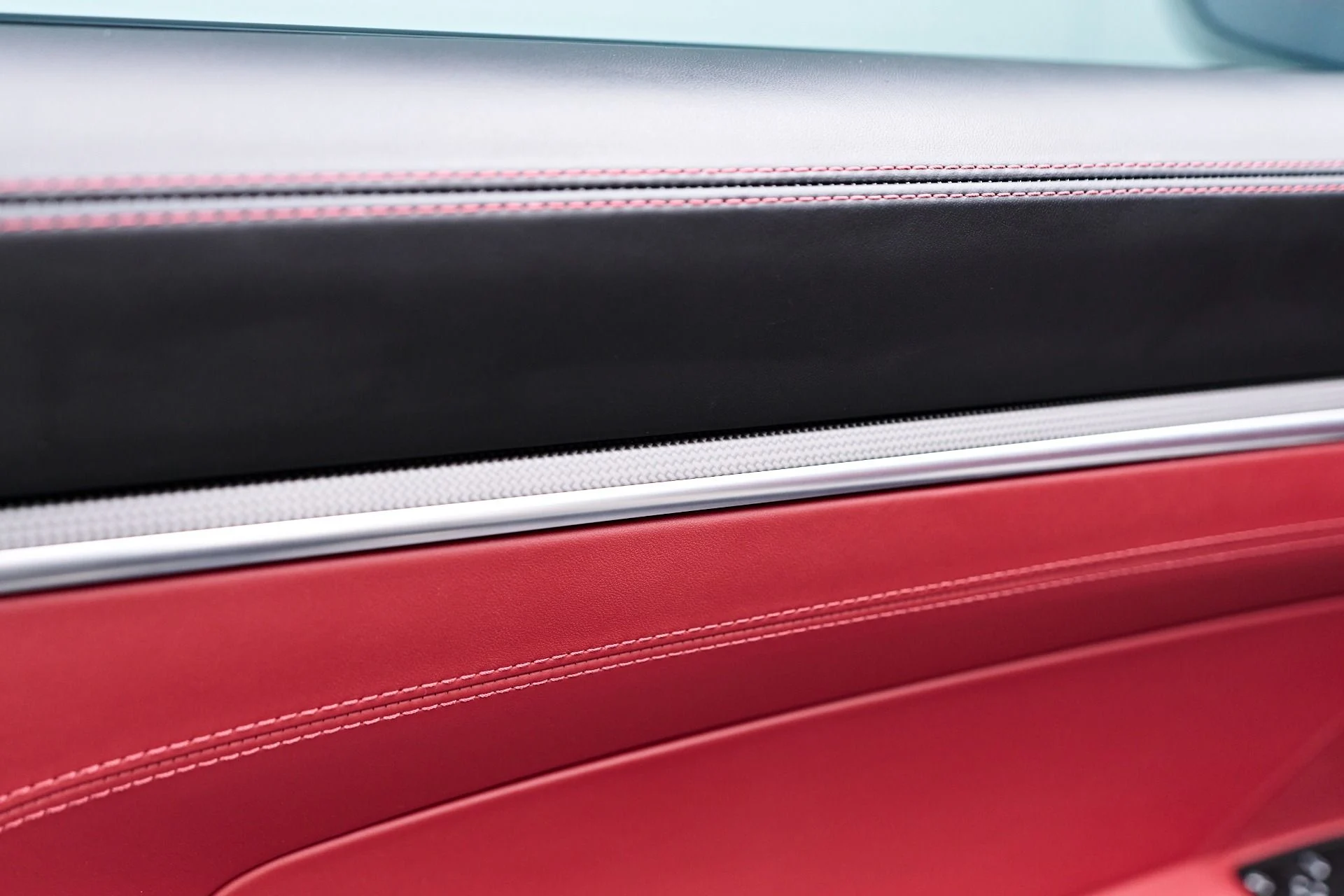 mph037_1849823643_Used_2023_Porsche_911_Carrera_4_S_1757702392_fd15362498