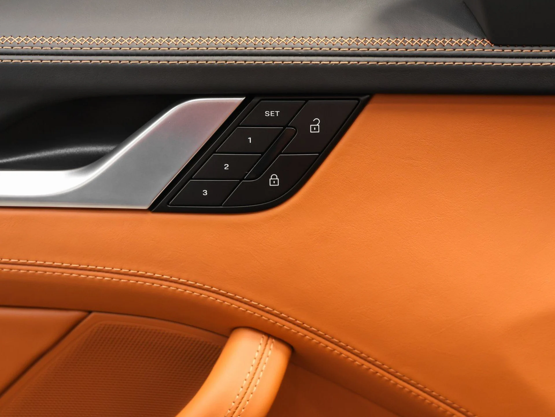 mph037_1850171648_38_4d25d65745