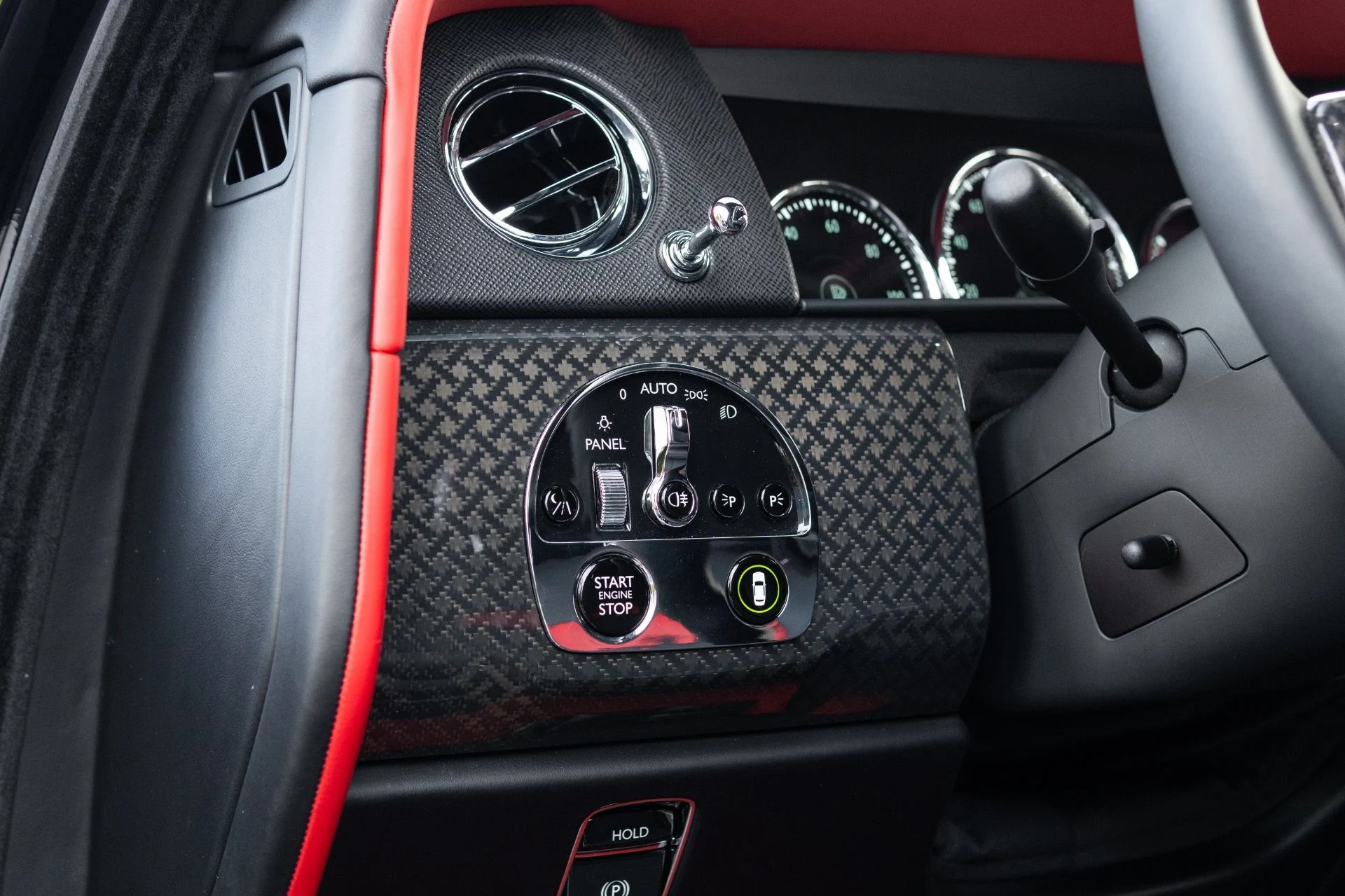 mph037_1858743428_Used_2022_Rolls_Royce_Black_Badge_Cullinan_1776130970_f18fb575a0