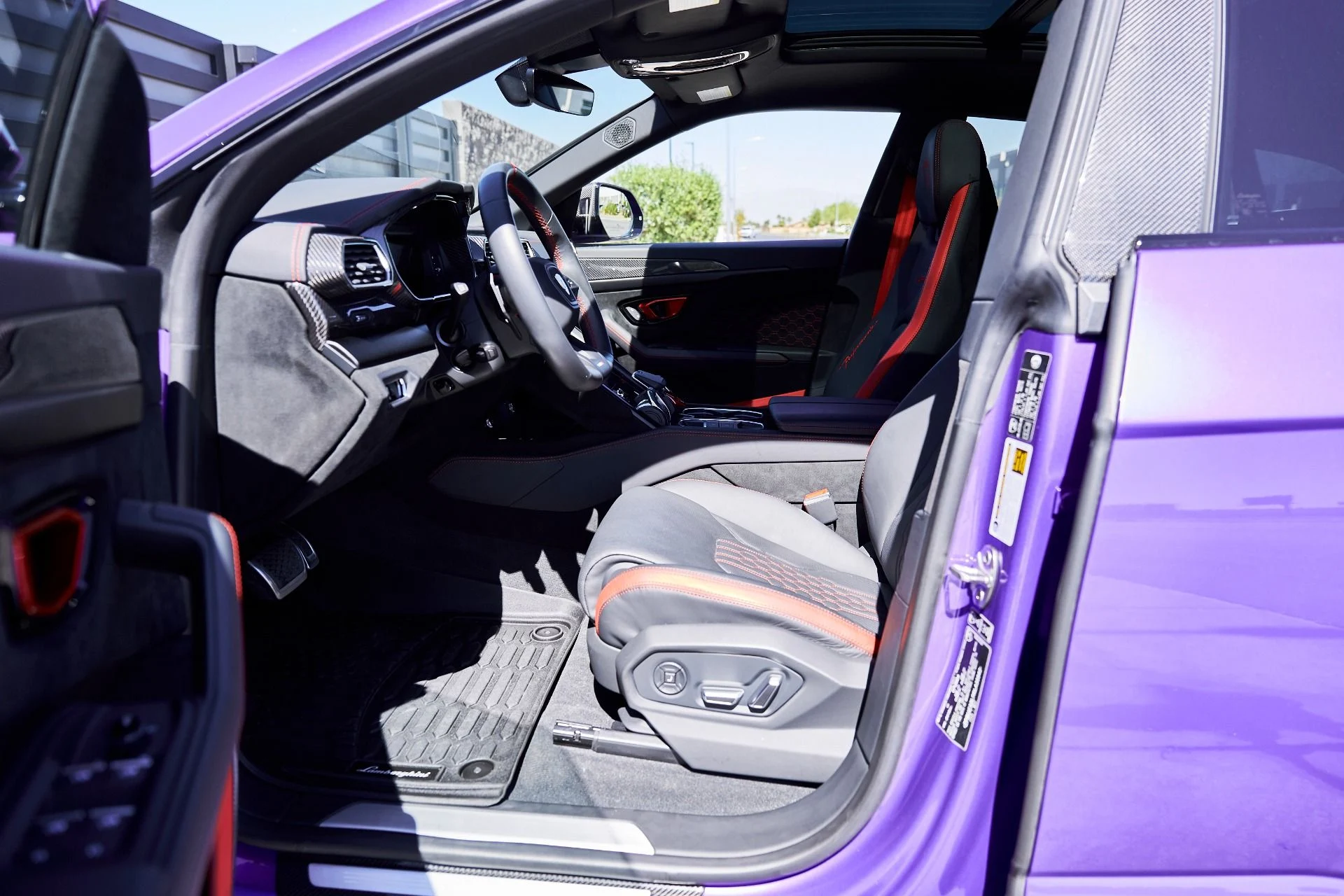 mph037_1864562470_Used_2024_Lamborghini_Urus_Performante_1773968284_f2bddcbc44