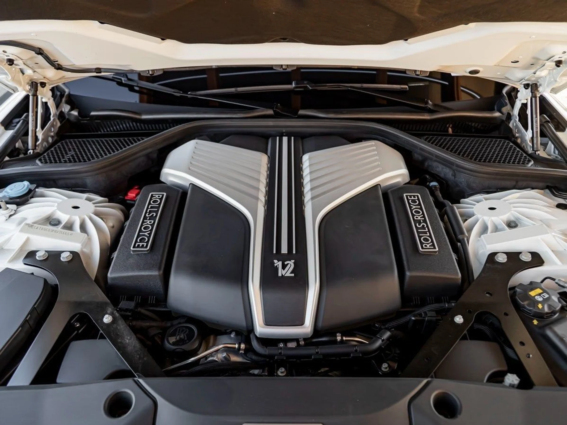 mph037_1877255327_38_ecb7c2155a