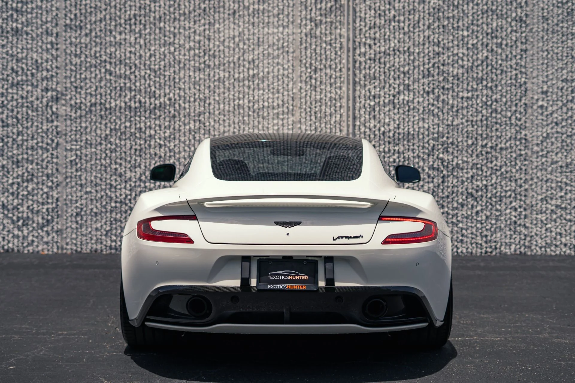 mph037_1879786911_Used_2015_Aston_Martin_Vanquish_Carbon_White_Tasteful_Upgrades_1784056520_69765b3629