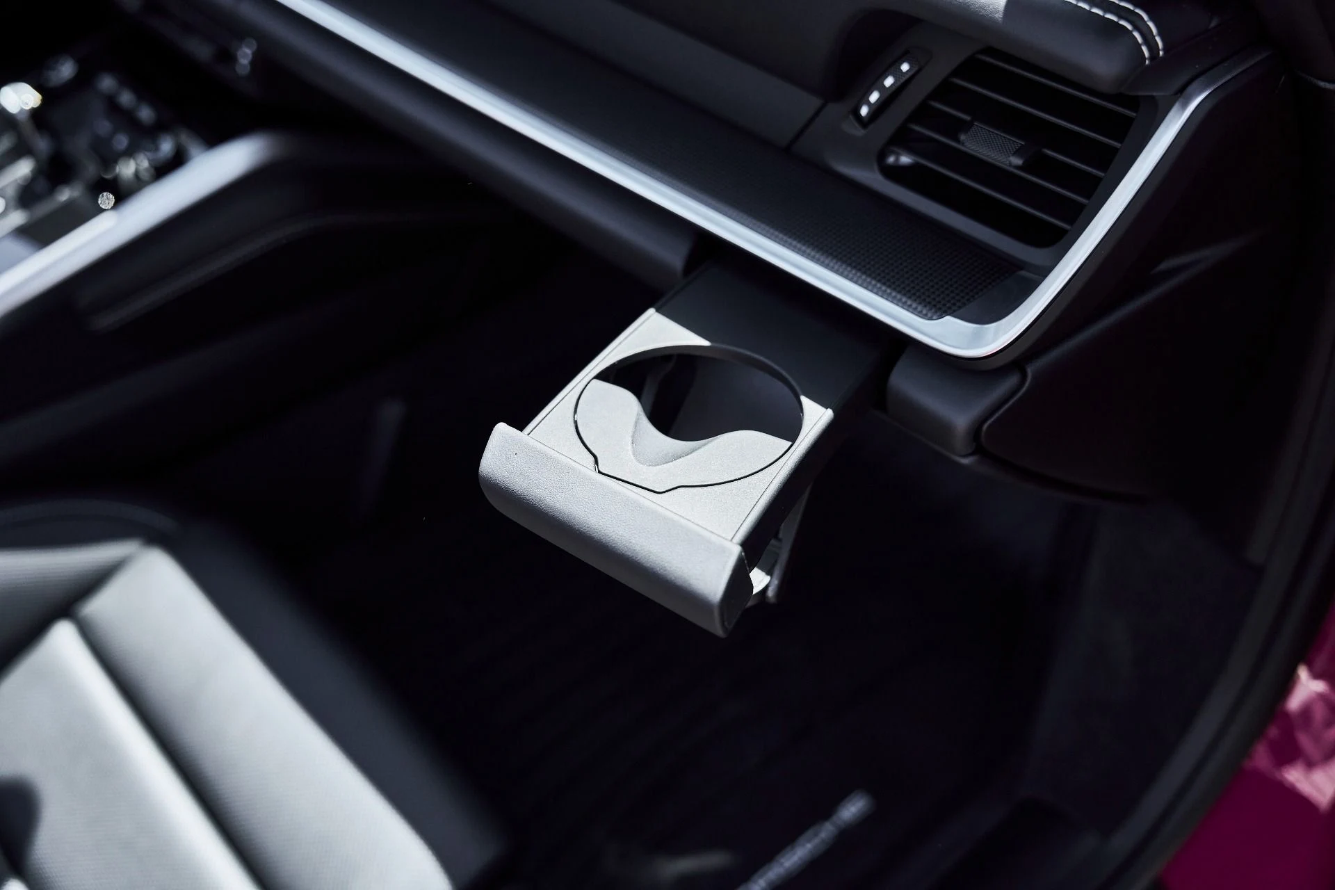 mph037_1882510359_Used_2024_Porsche_911_Turbo_S_1778551263_5c945889b4