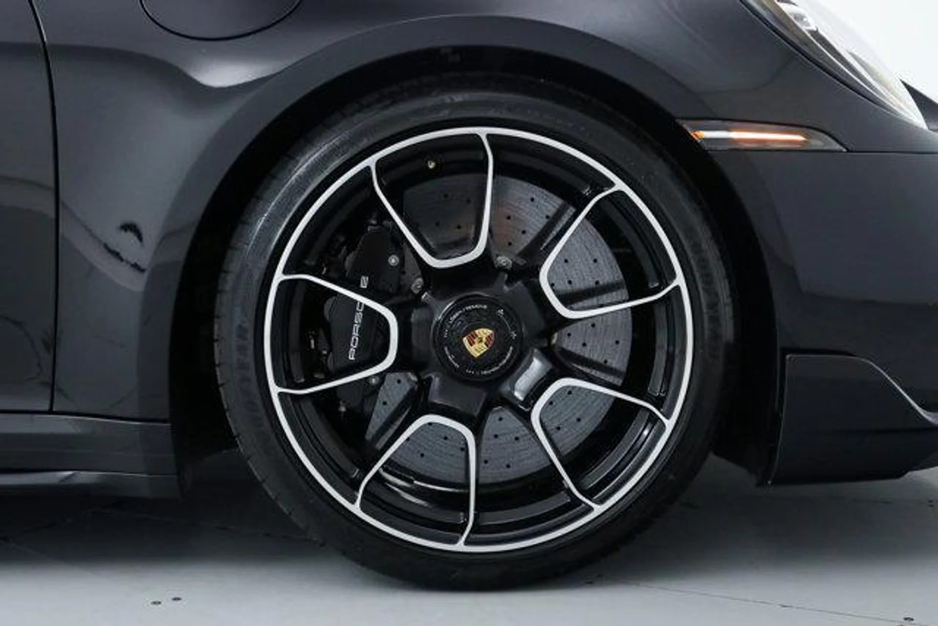 mph037_1885468831_p26_NIBY_16_Xrqk_I8_Y8pv_G5p6_W_dw_648db3f4b9