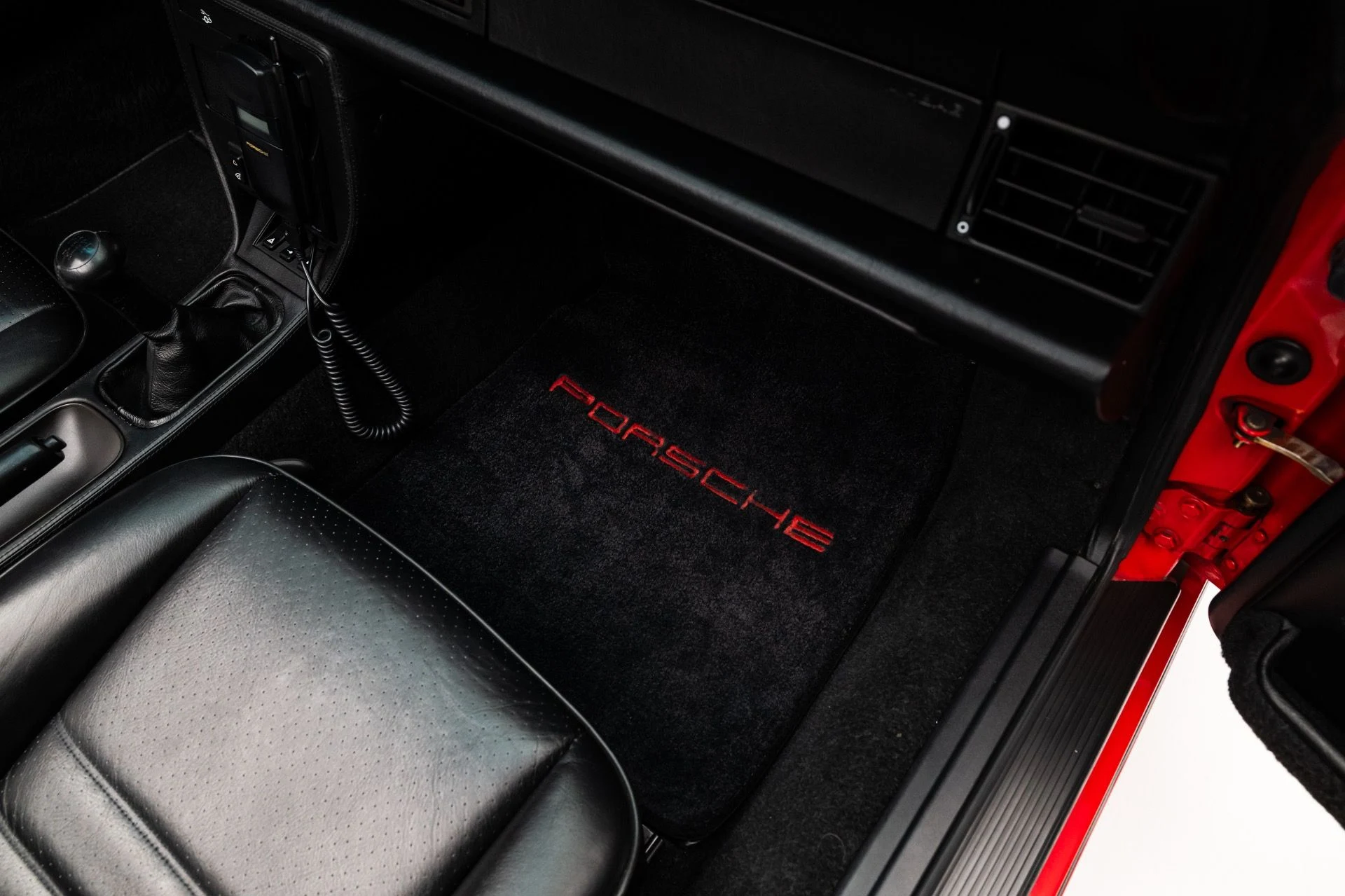 mph037_1888977423_12656_p38_l_a774e7b630