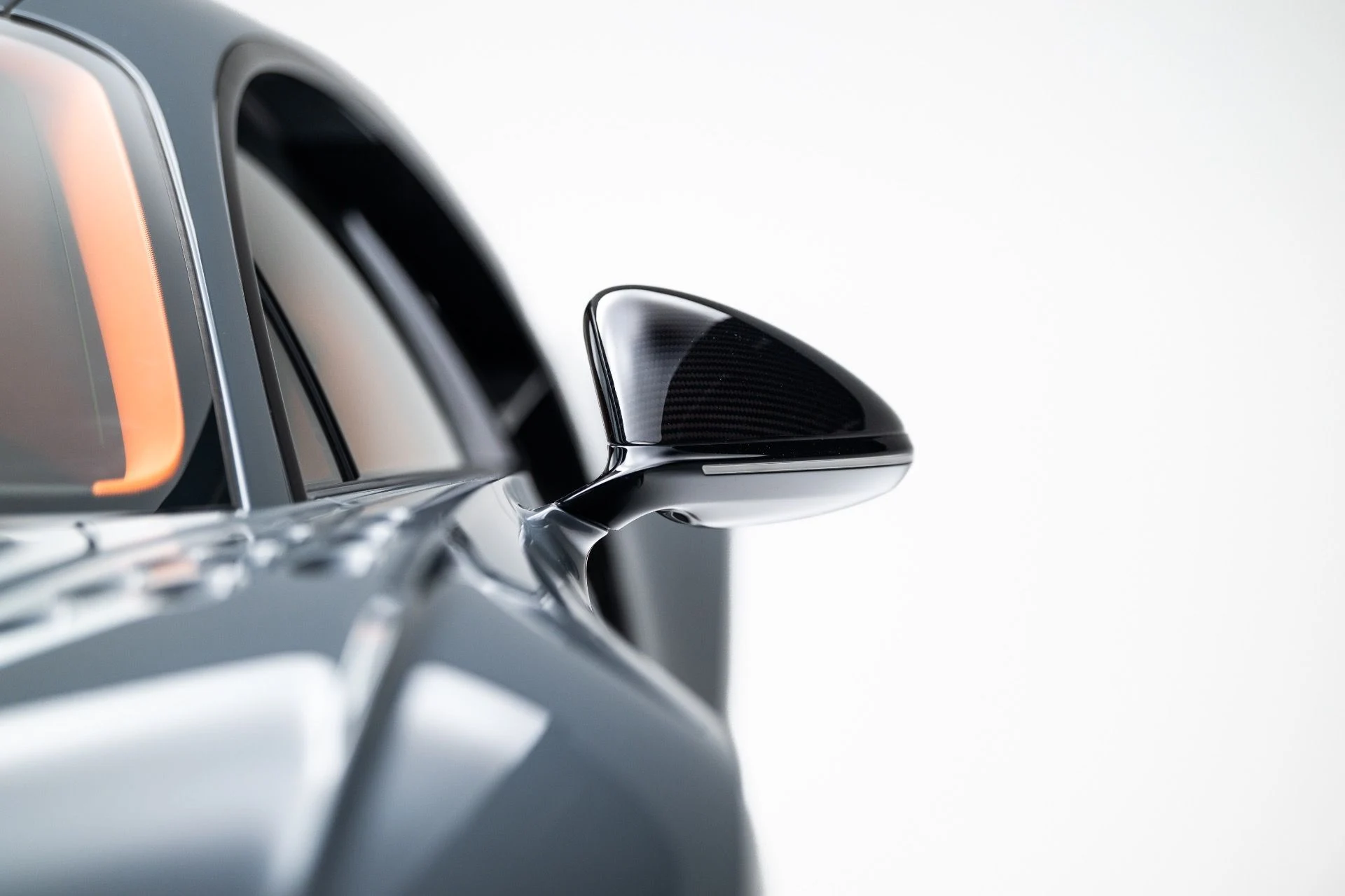 mph037_1895310535_13316_p38_l_2ff4b581d6